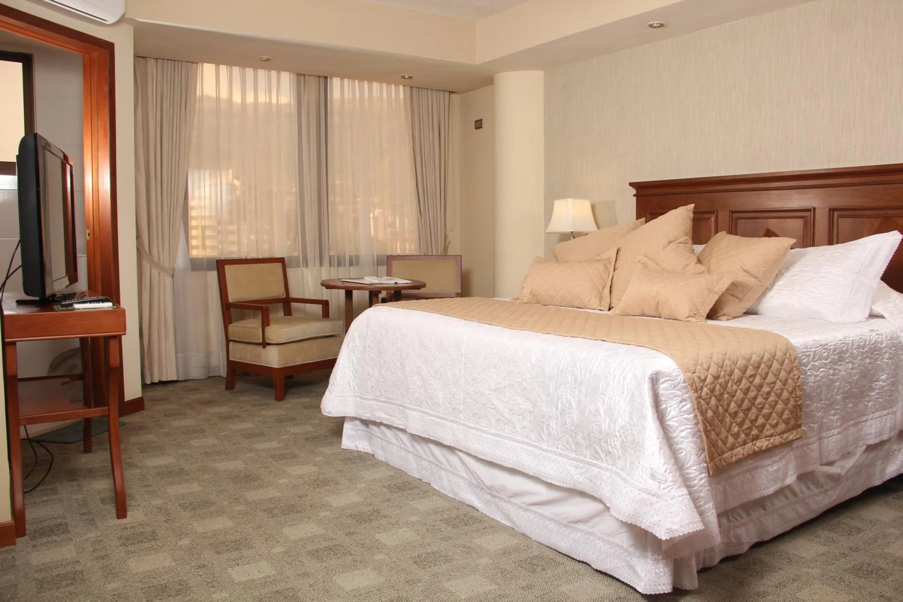 Photo of the whole room in Gran Hotel Toloma