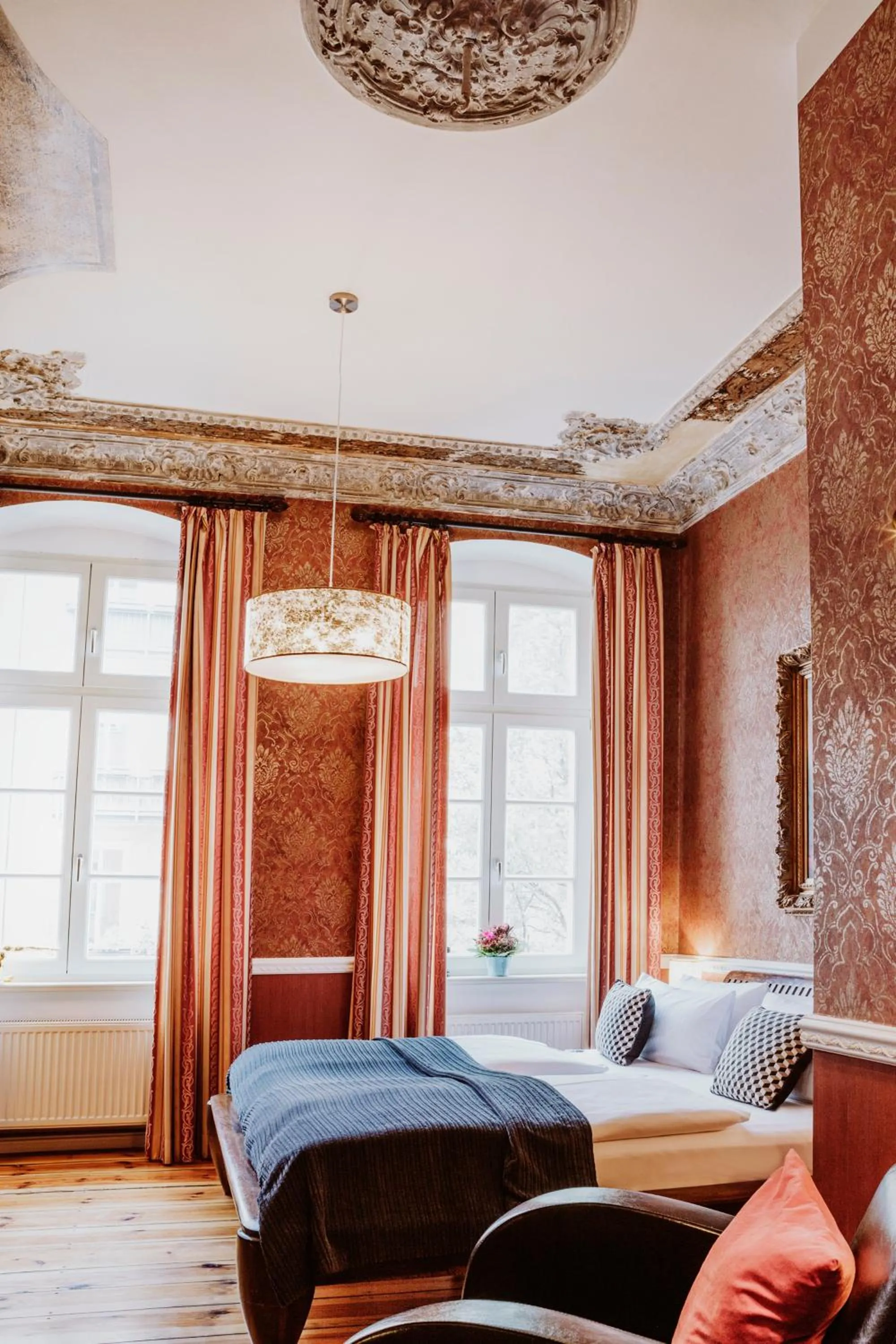 Photo of the whole room, Bed in Honigmond Boutique Hotel