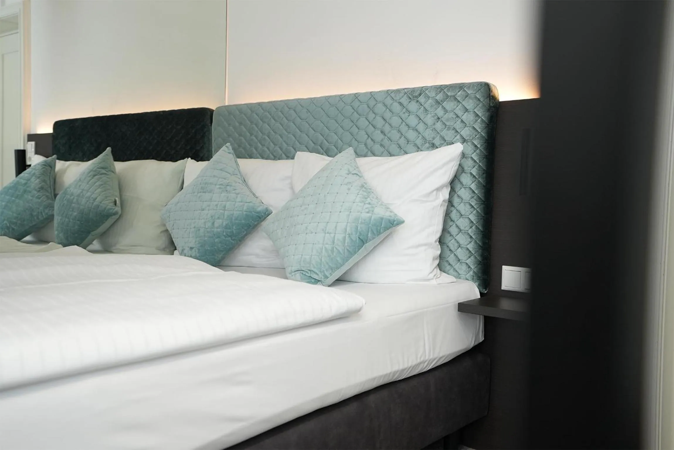 Bed in Hotel Palmenhof