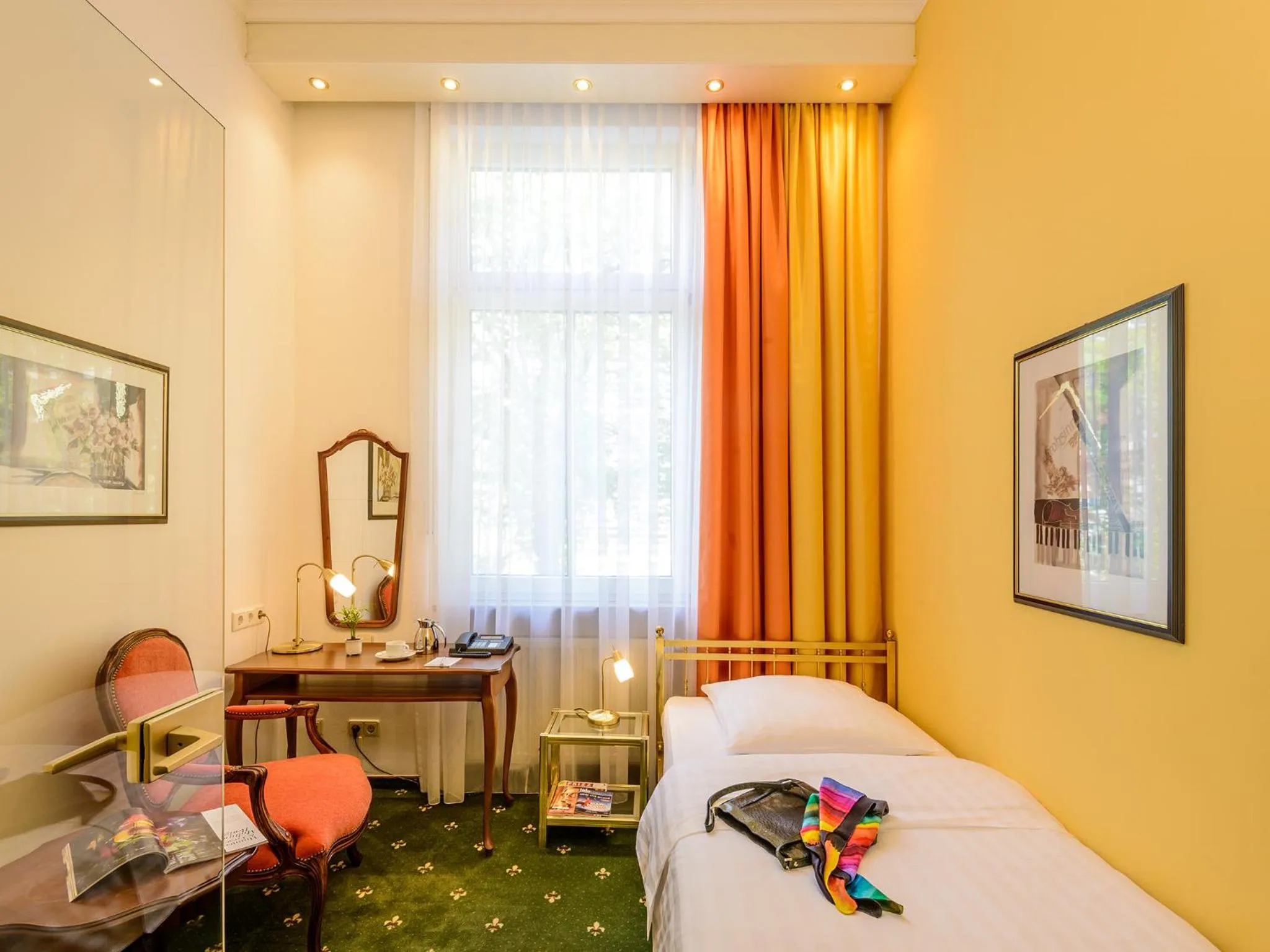 Photo of the whole room, Bed in Hotel Palmenhof