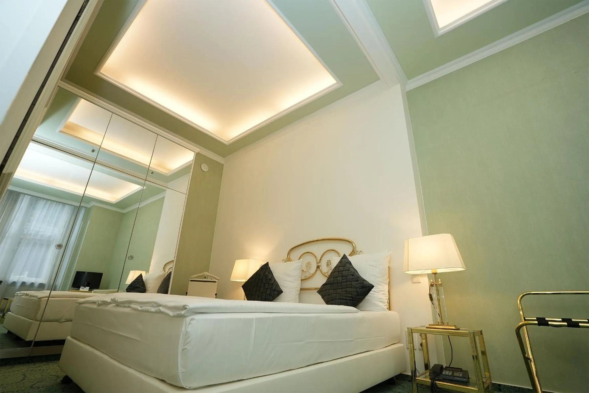 Photo of the whole room, Bed in Hotel Palmenhof