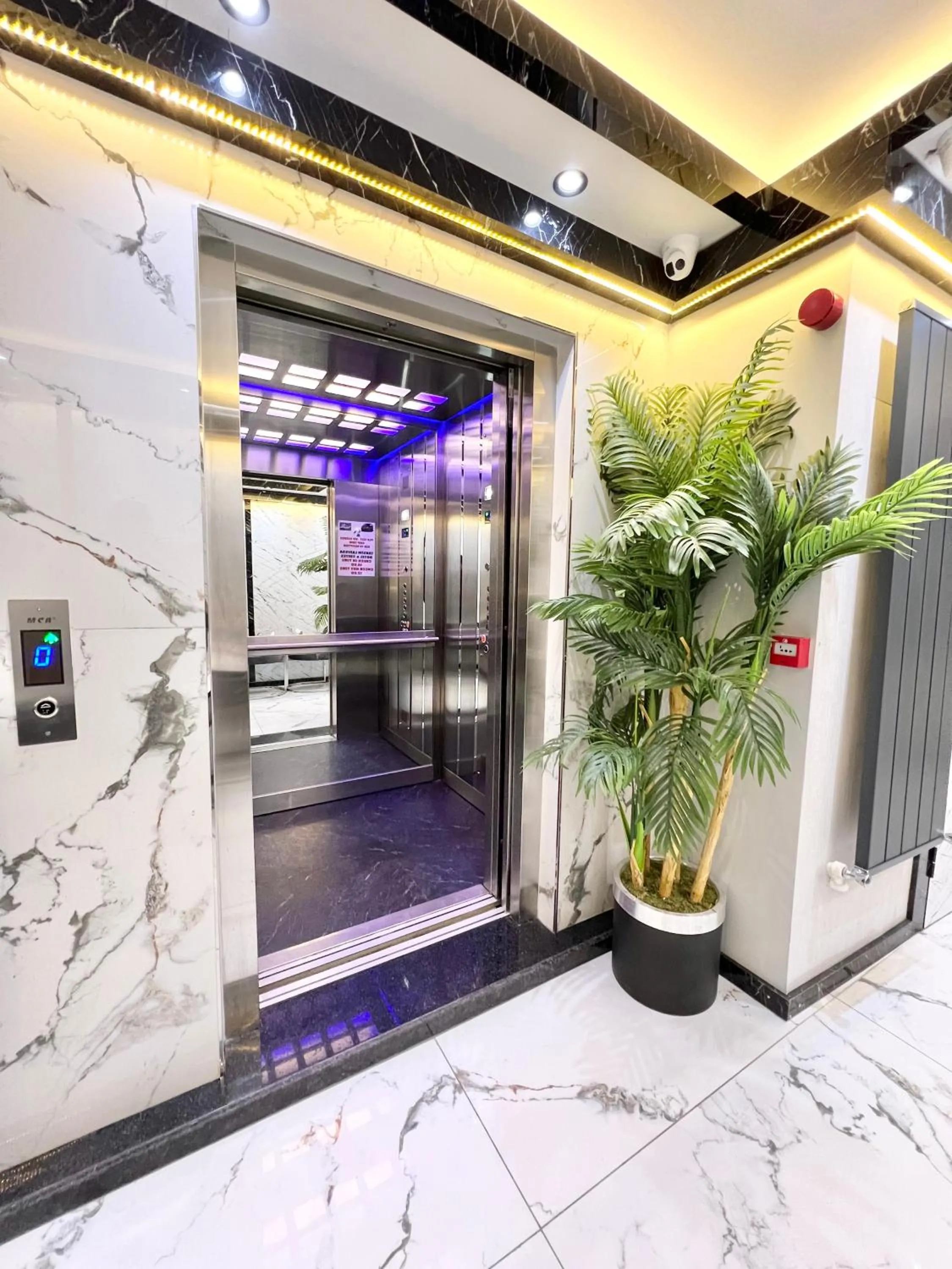 elevator in Taksim Larissa hotel suites