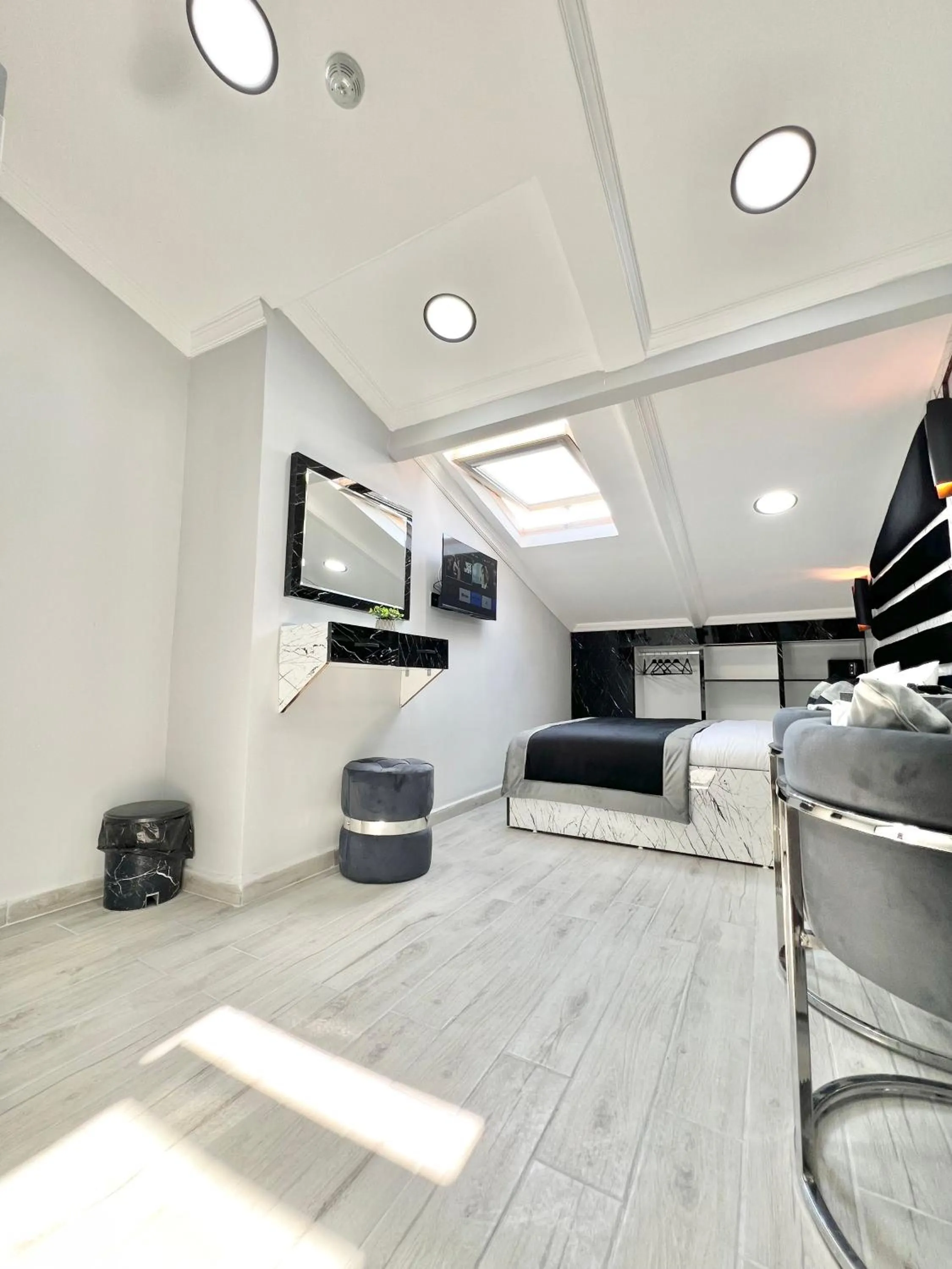 Taksim Larissa hotel suites