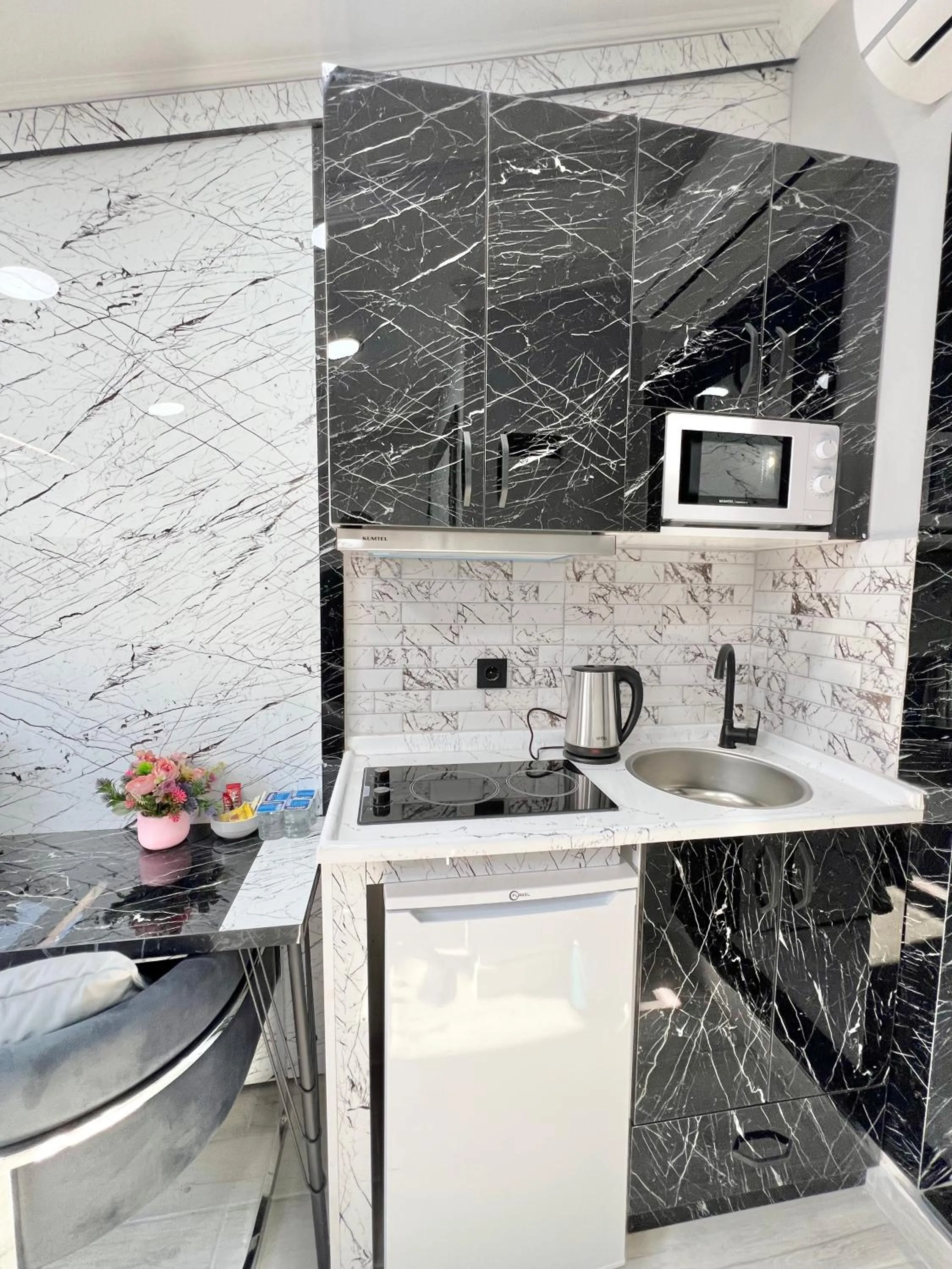 Taksim Larissa hotel suites