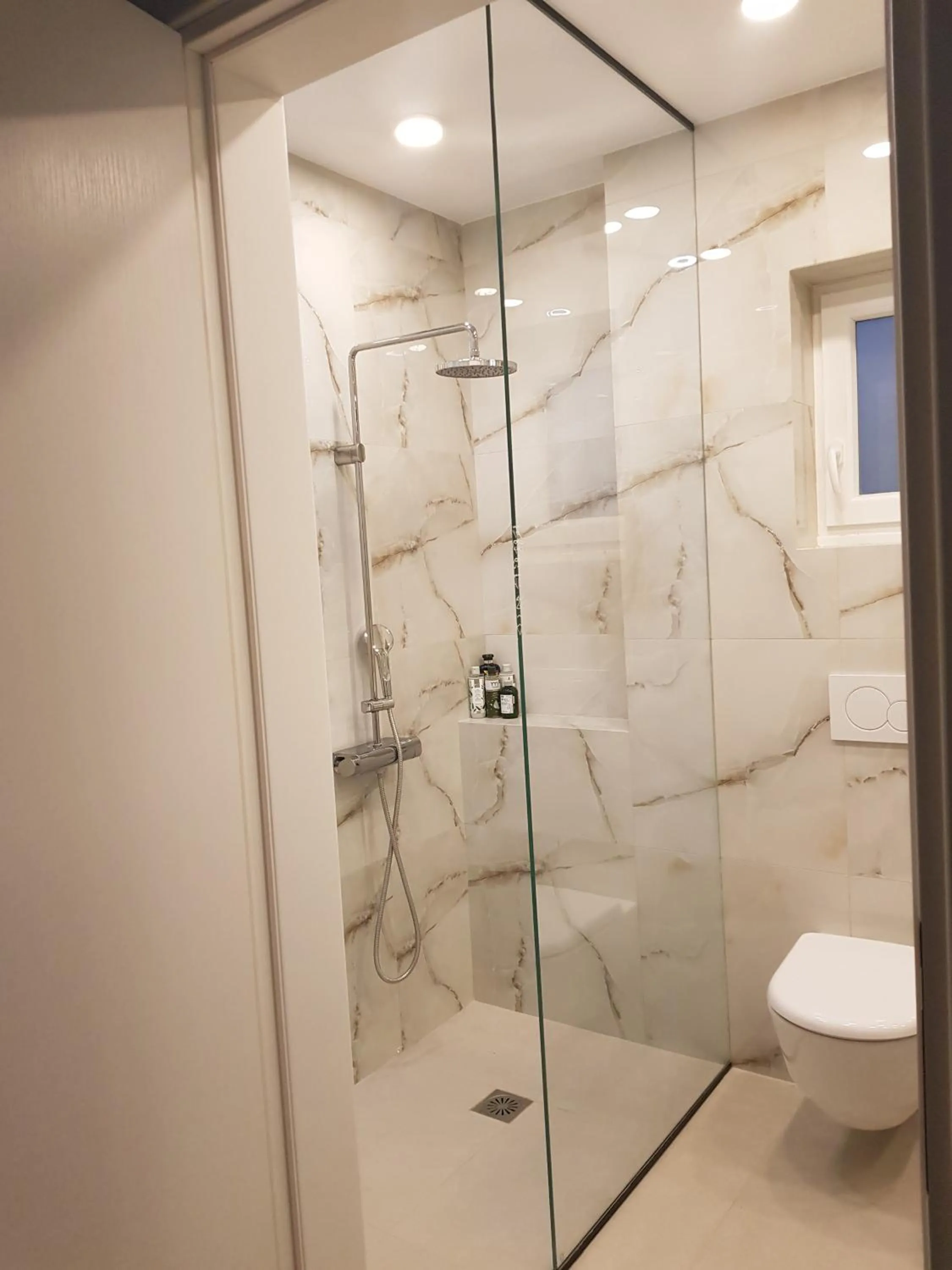 Bathroom in Ivory Lane City Center Luxury Suite