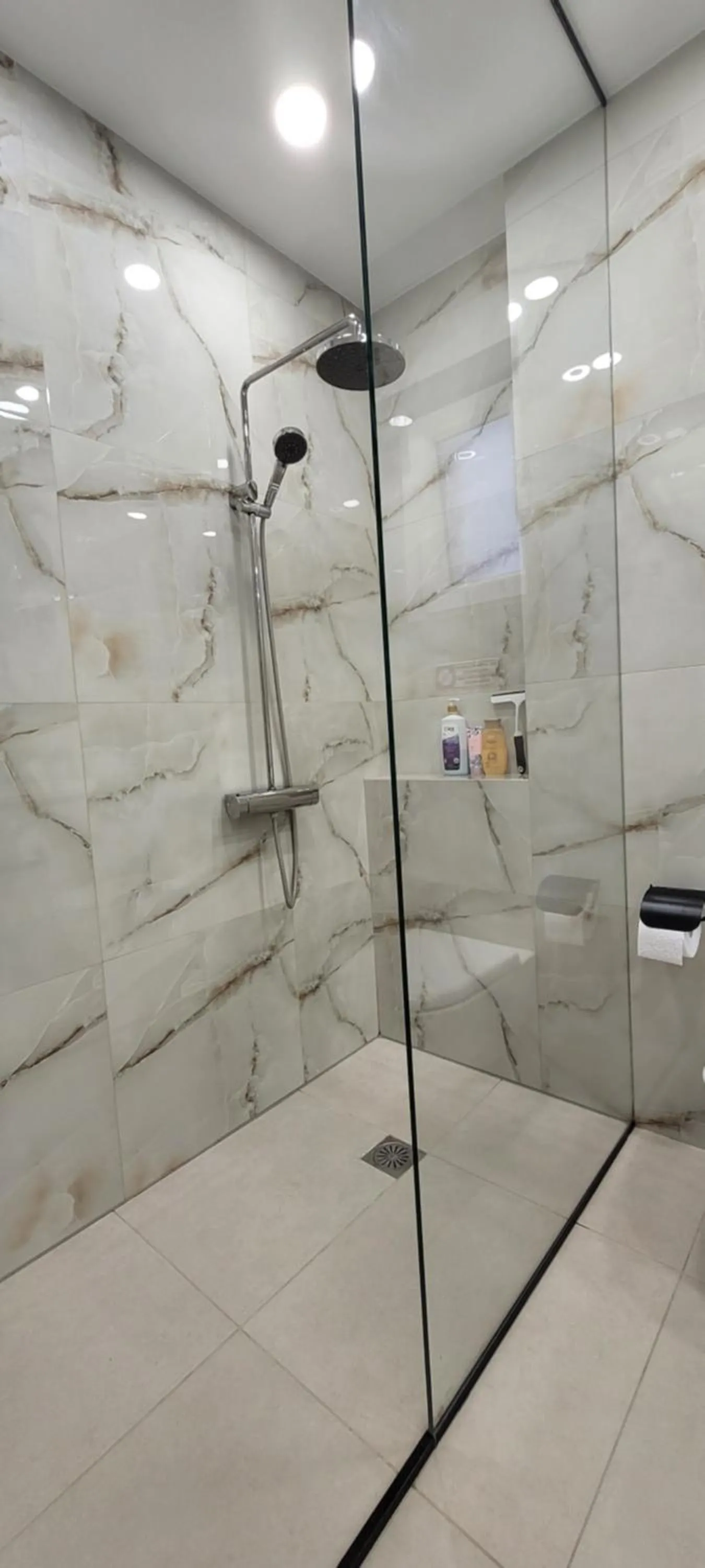 Shower in Ivory Lane City Center Luxury Suite