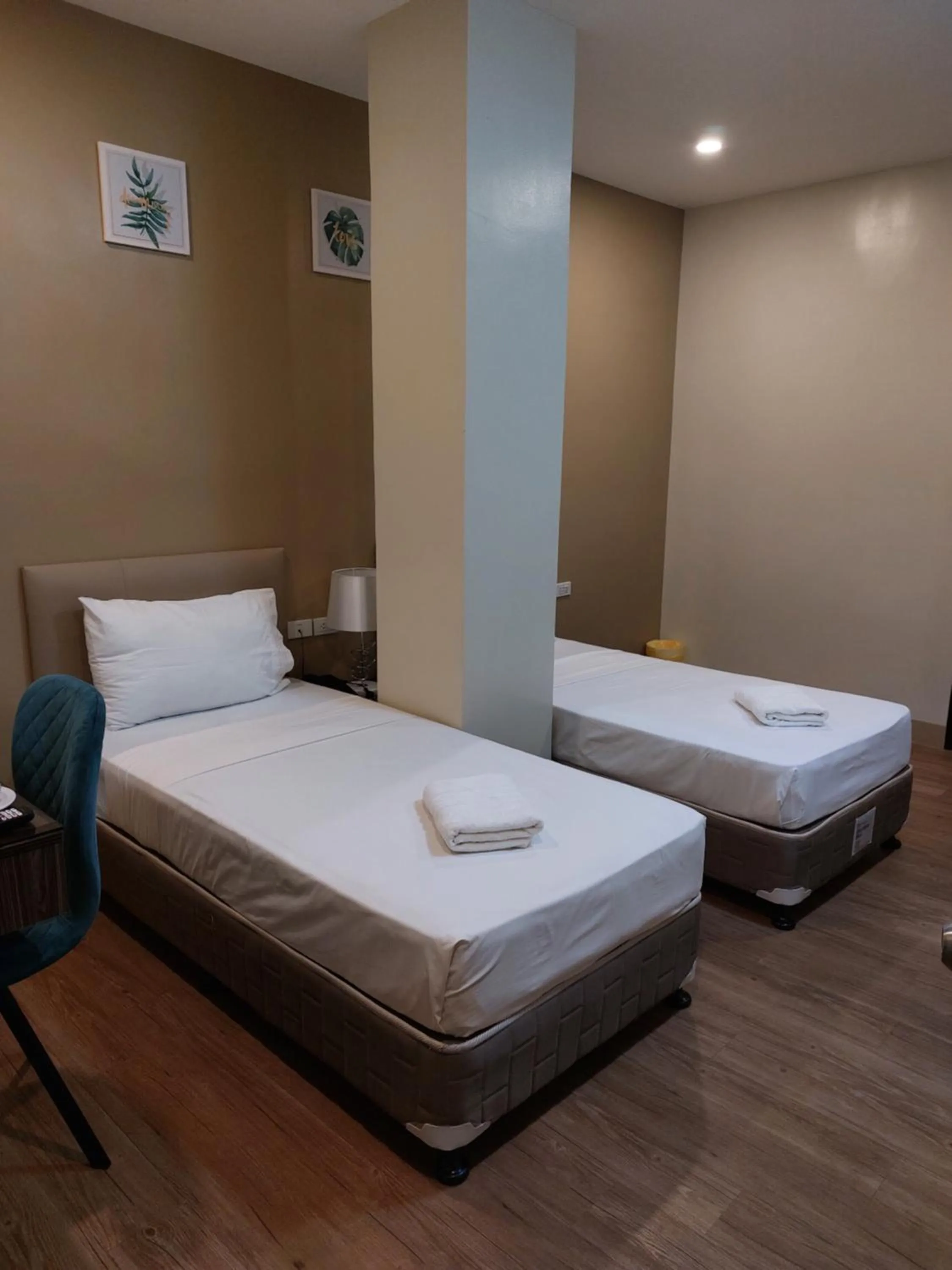 towels in Beaver Hotel