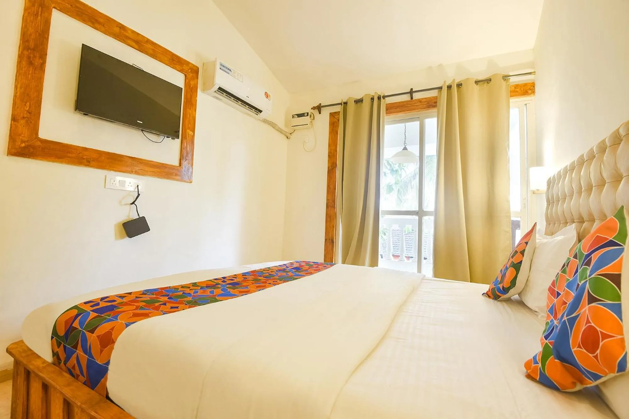 Bed in FabHotel Grand Royal Palms - Nr Benaulim Beach