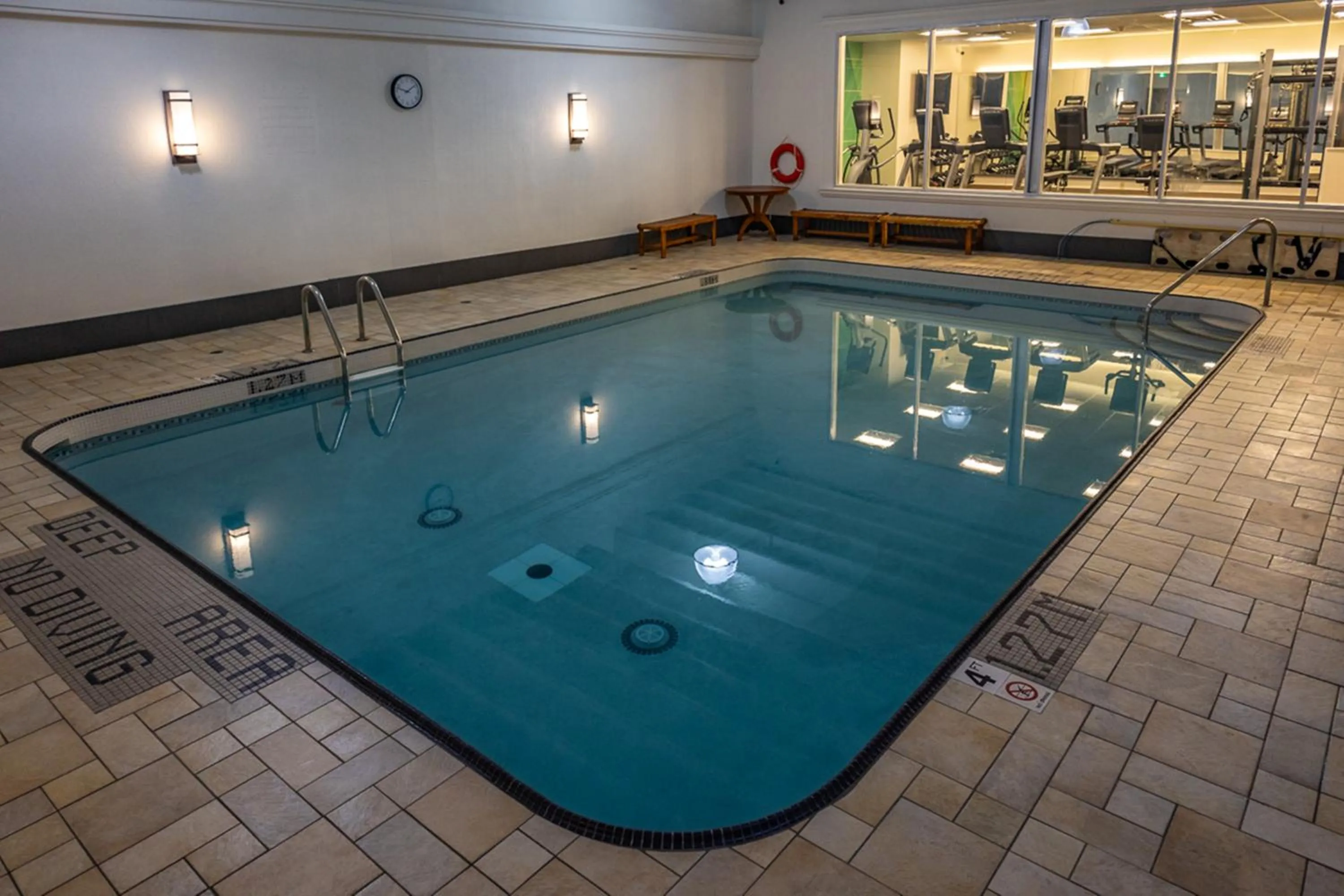 Swimming pool in Holiday Inn Hotel & Suites St.Catharines-Niagara by IHG
