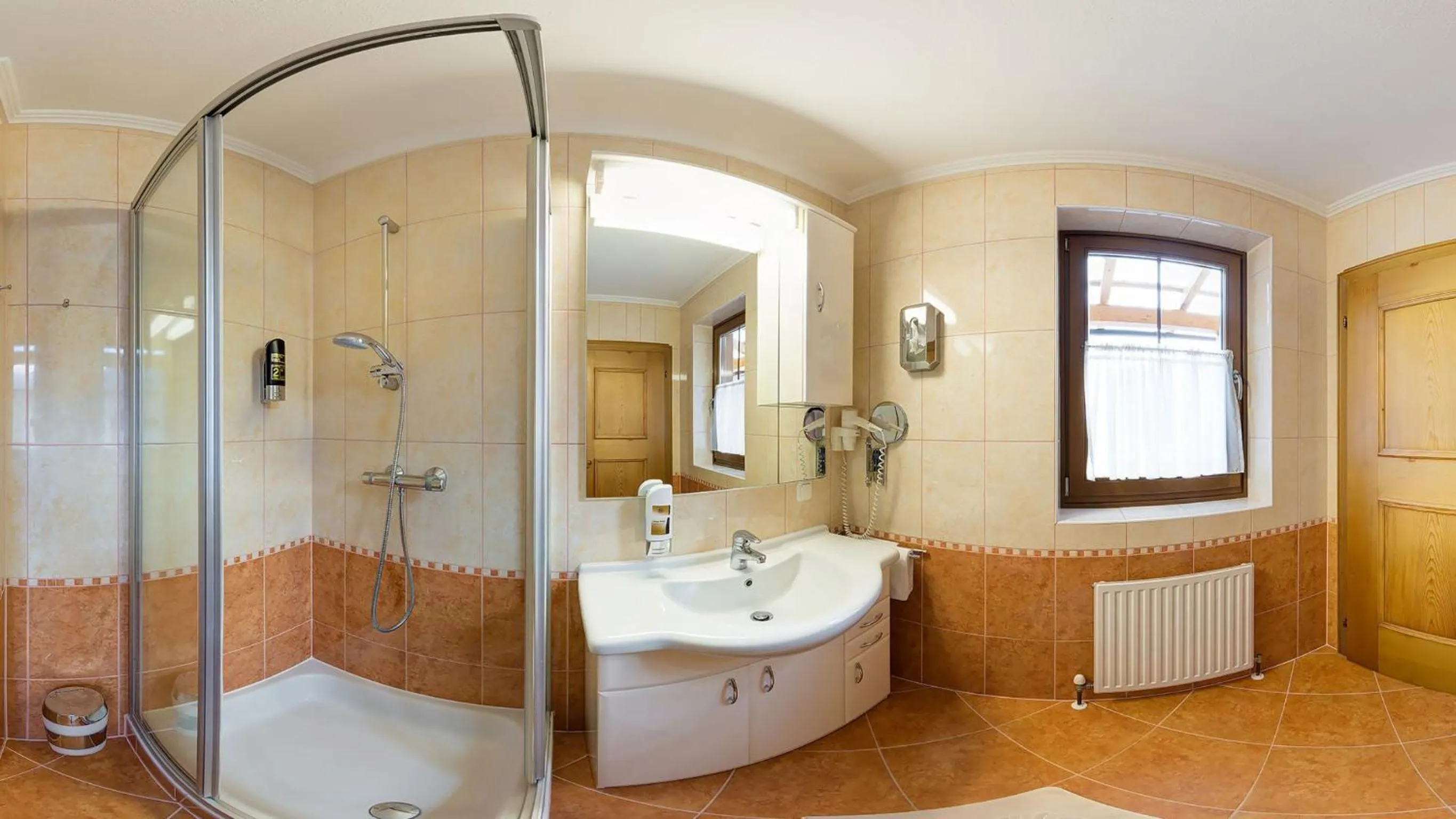 Bathroom in Hotel-Pension Egger
