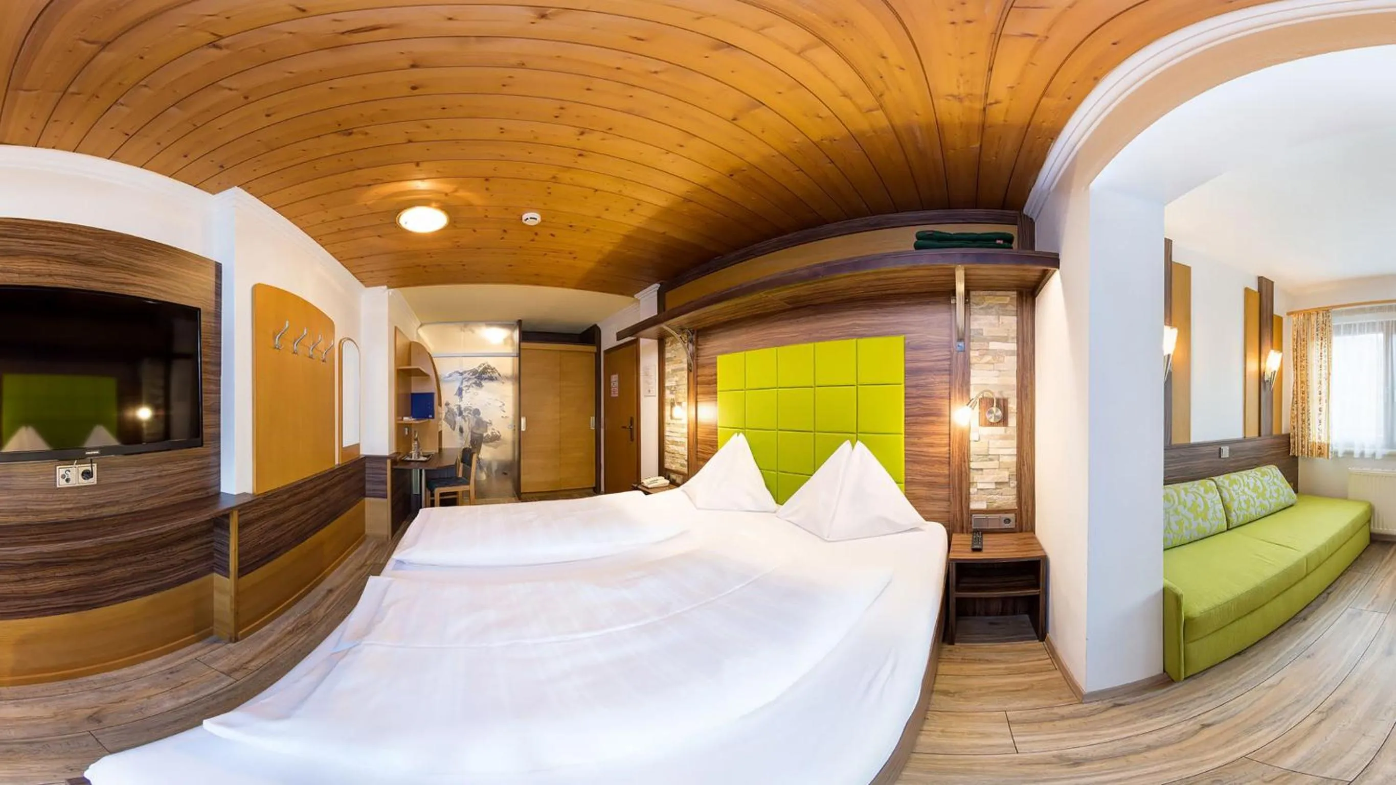 Bedroom, Bed in Hotel-Pension Egger