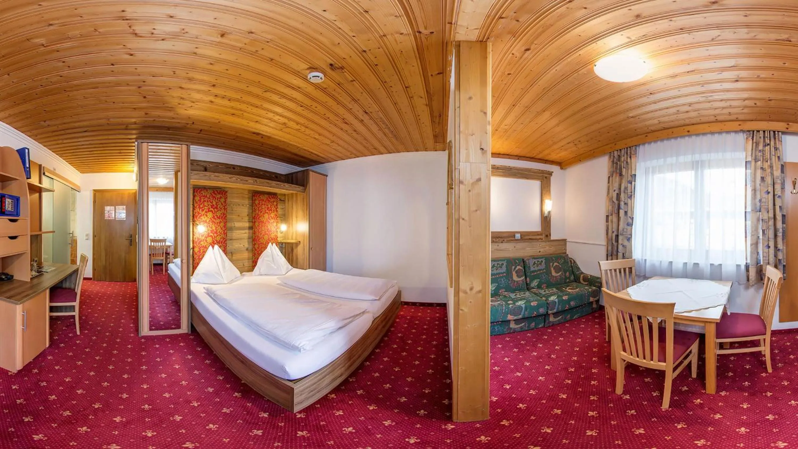 Bedroom, Bed in Hotel-Pension Egger