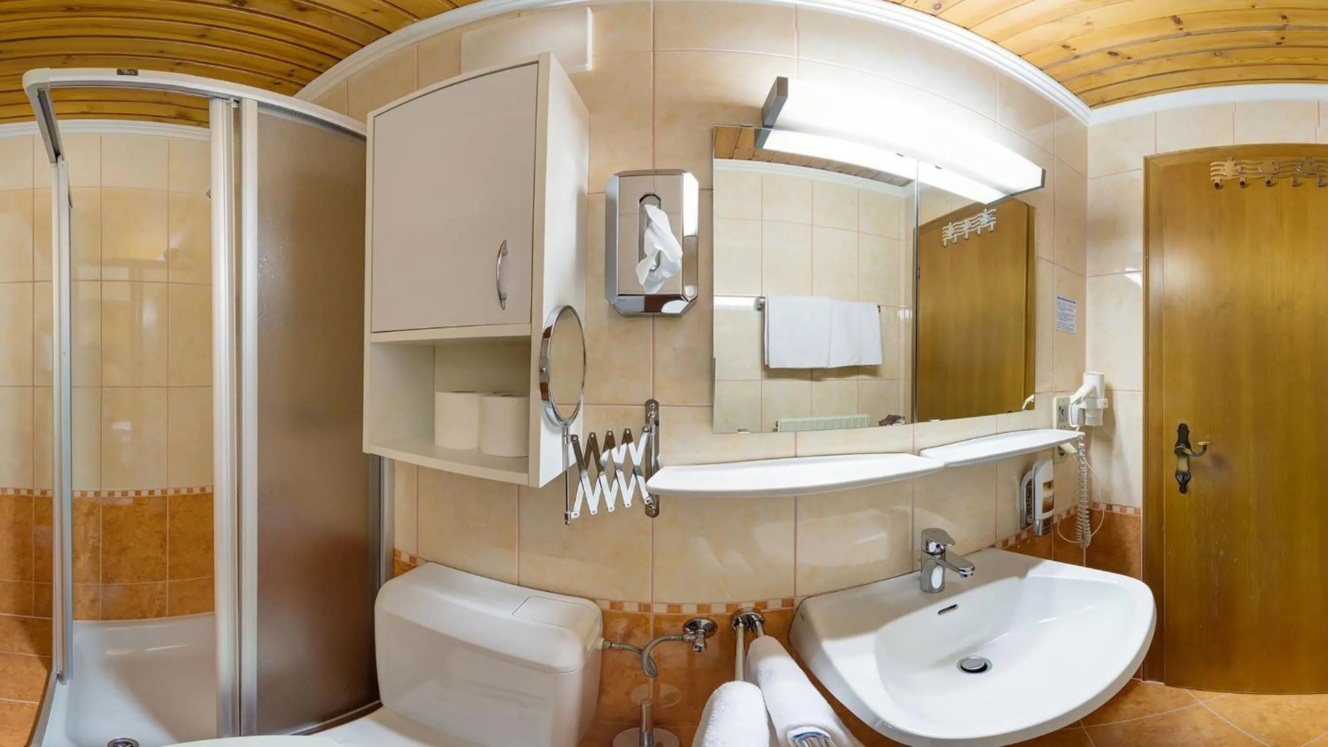 Bathroom in Hotel-Pension Egger