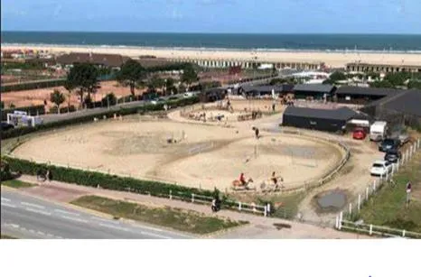 Horse-riding in Studio Deauville-Les Marinas,vue mer et bassin