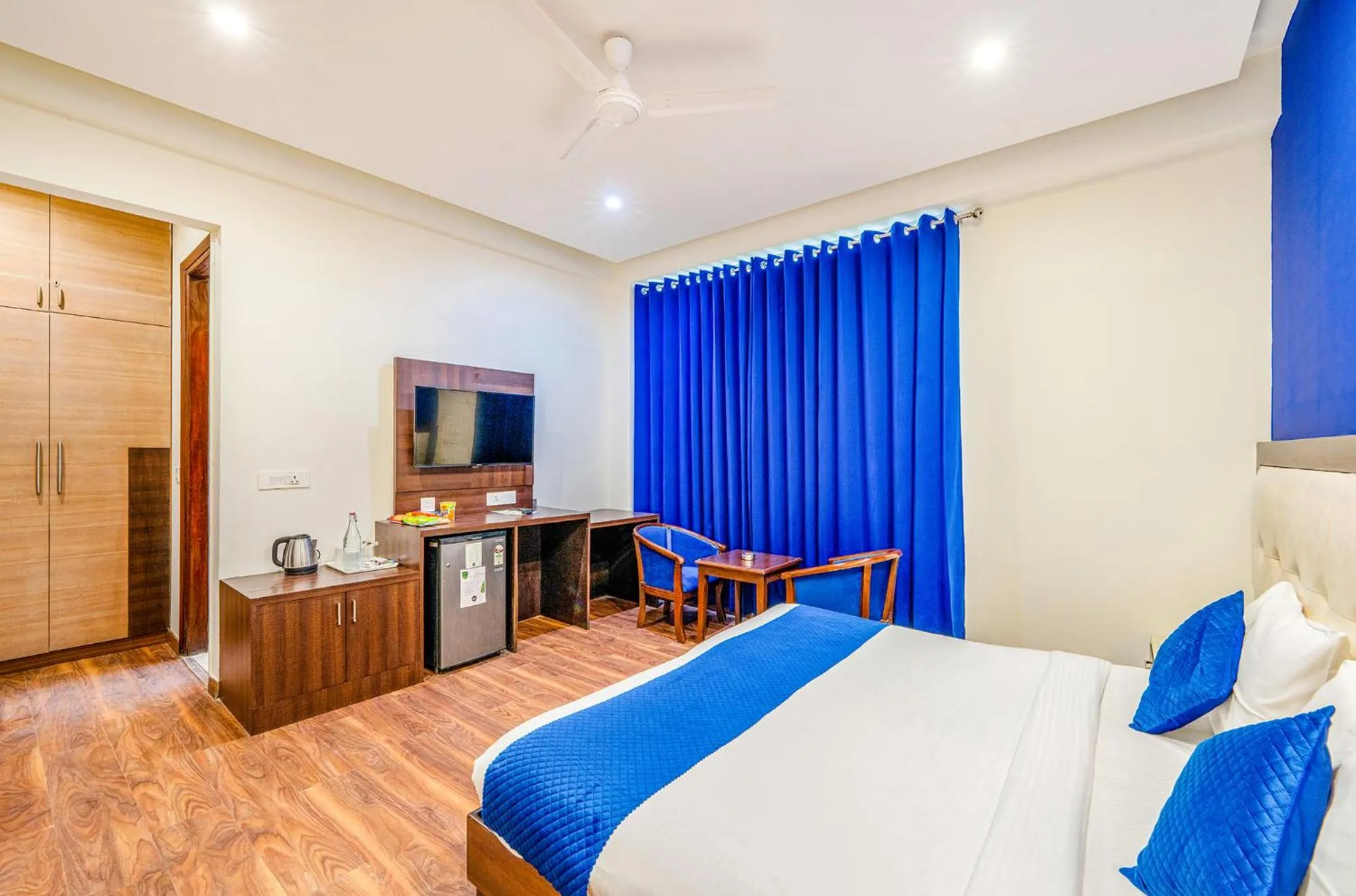 Bed in FabHotel Oyster Villa