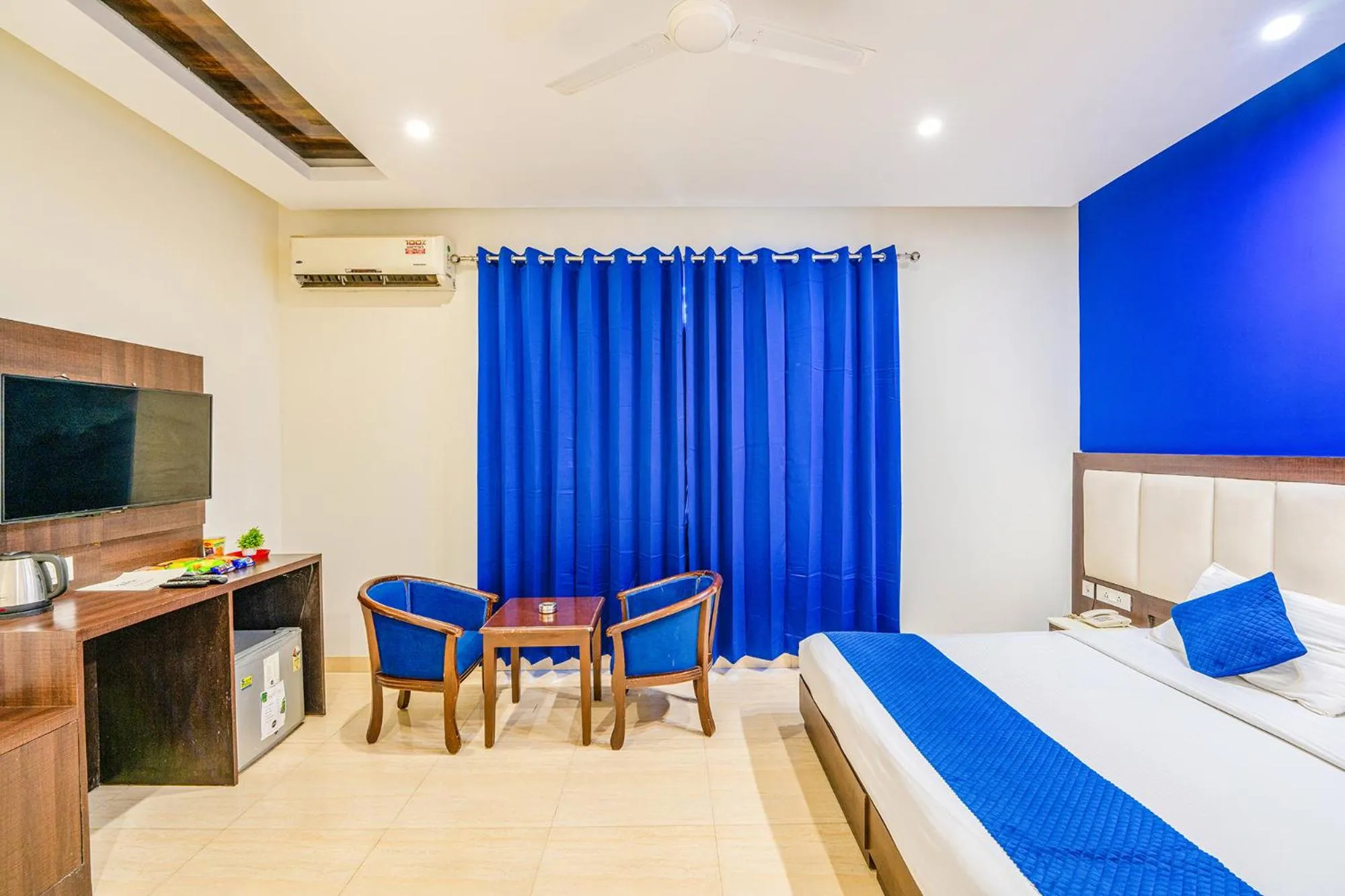 Bed in FabHotel Oyster Villa