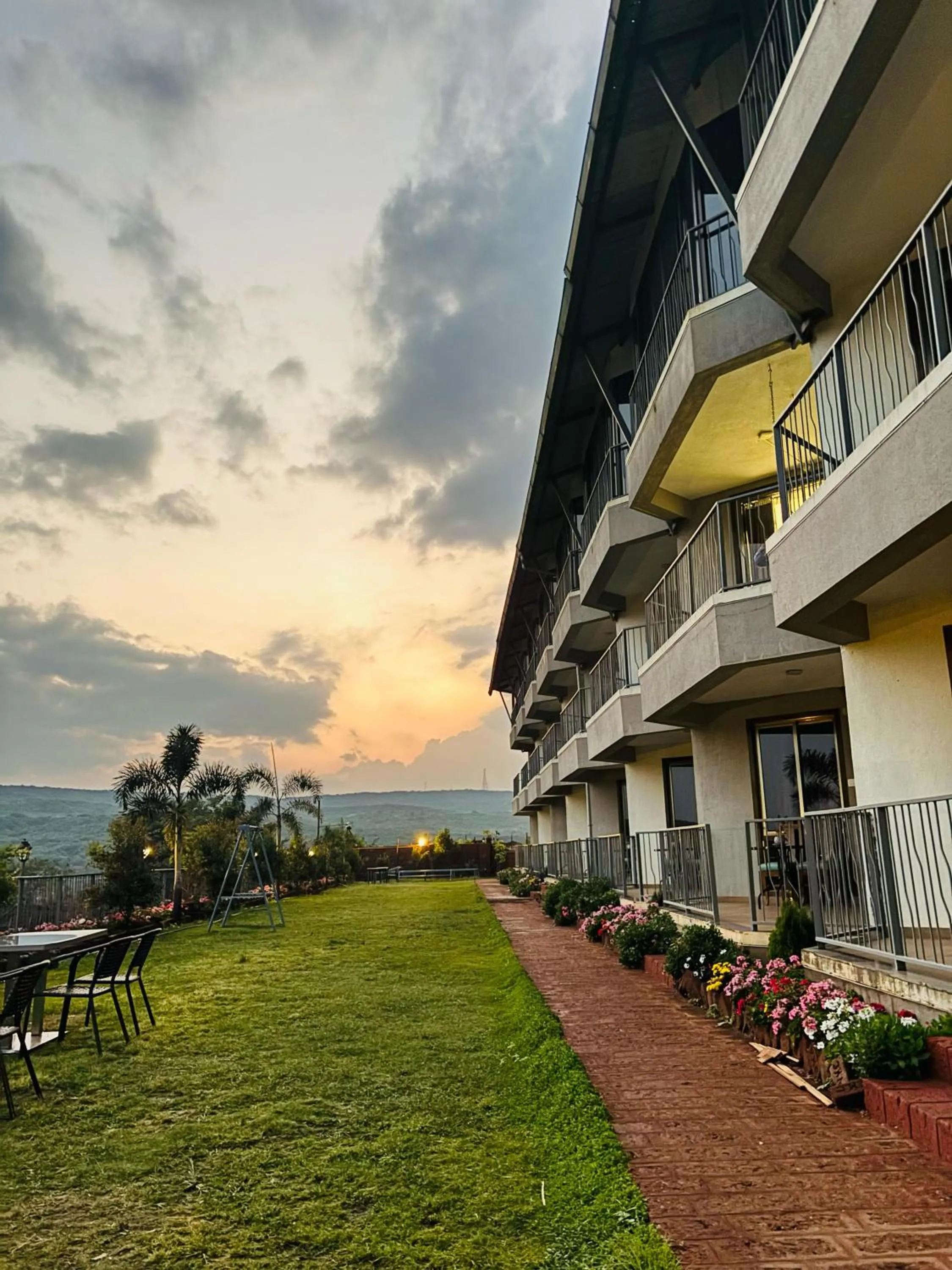 Garden view in Mountain Breeze Resort, Mahabaleshwar