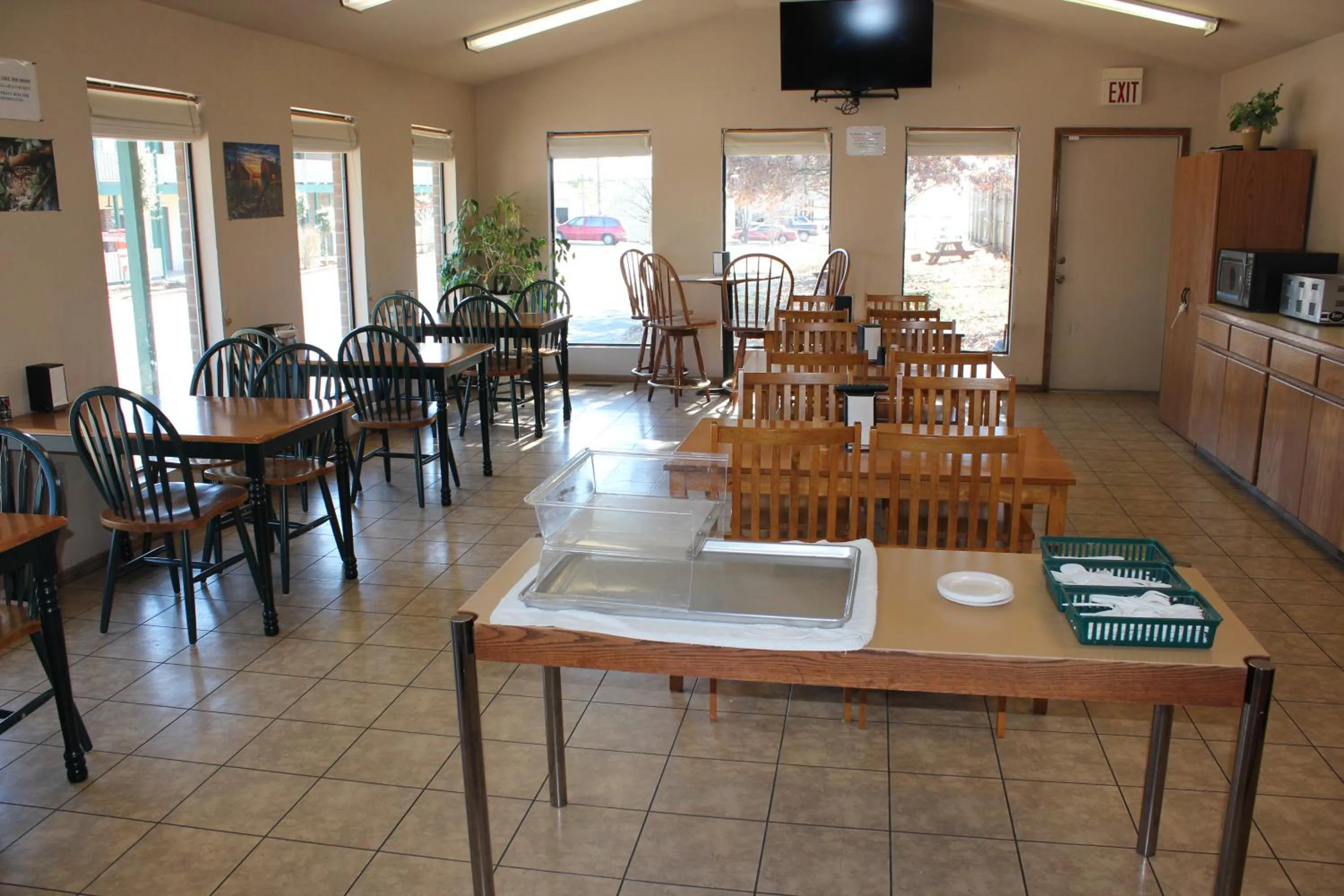 Banquet/Function facilities, Restaurant/Places to Eat in Oakhill Inn Tahlequah