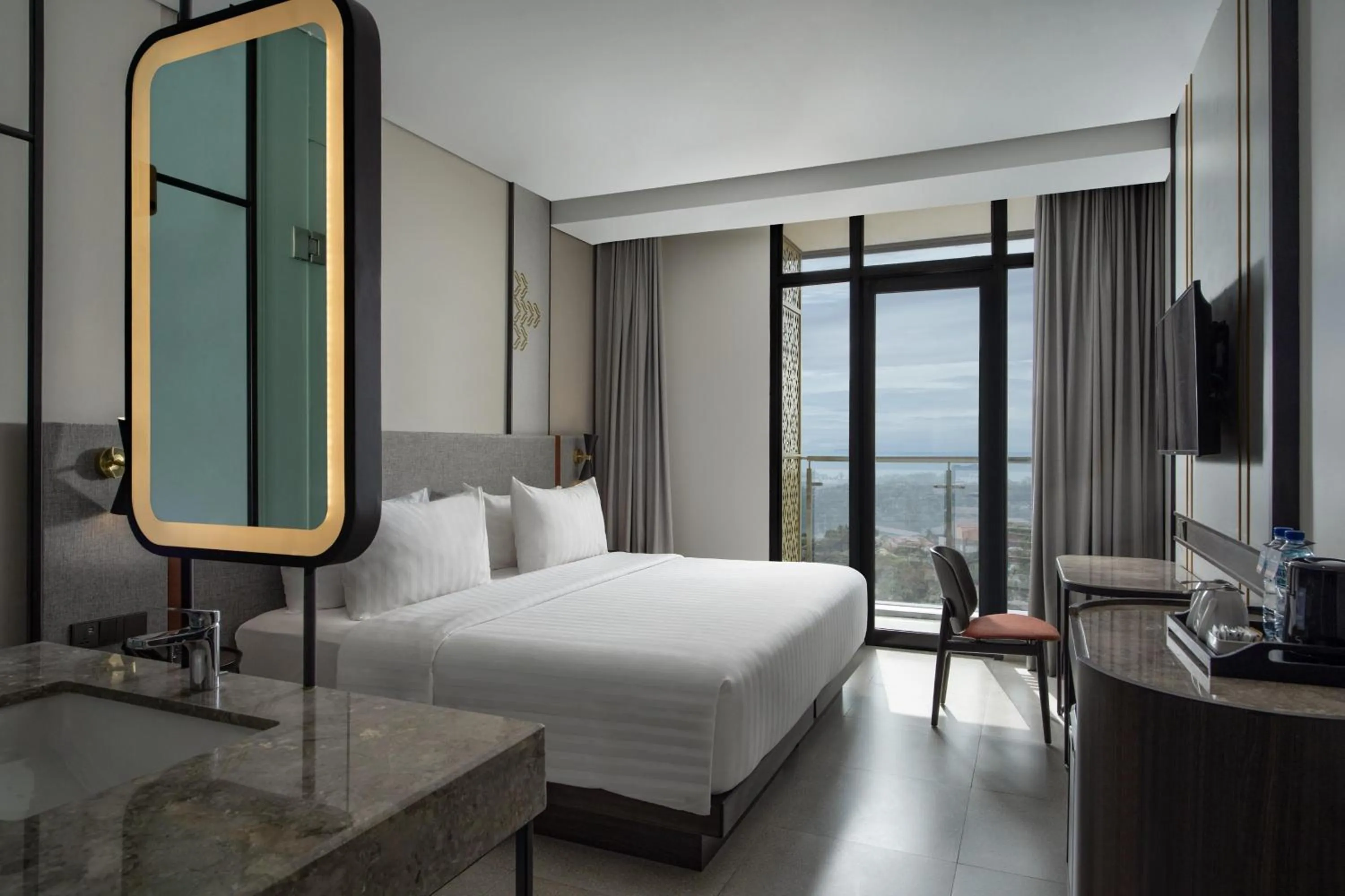 Photo of the whole room, Bed in Hotel Santika Premiere Padang