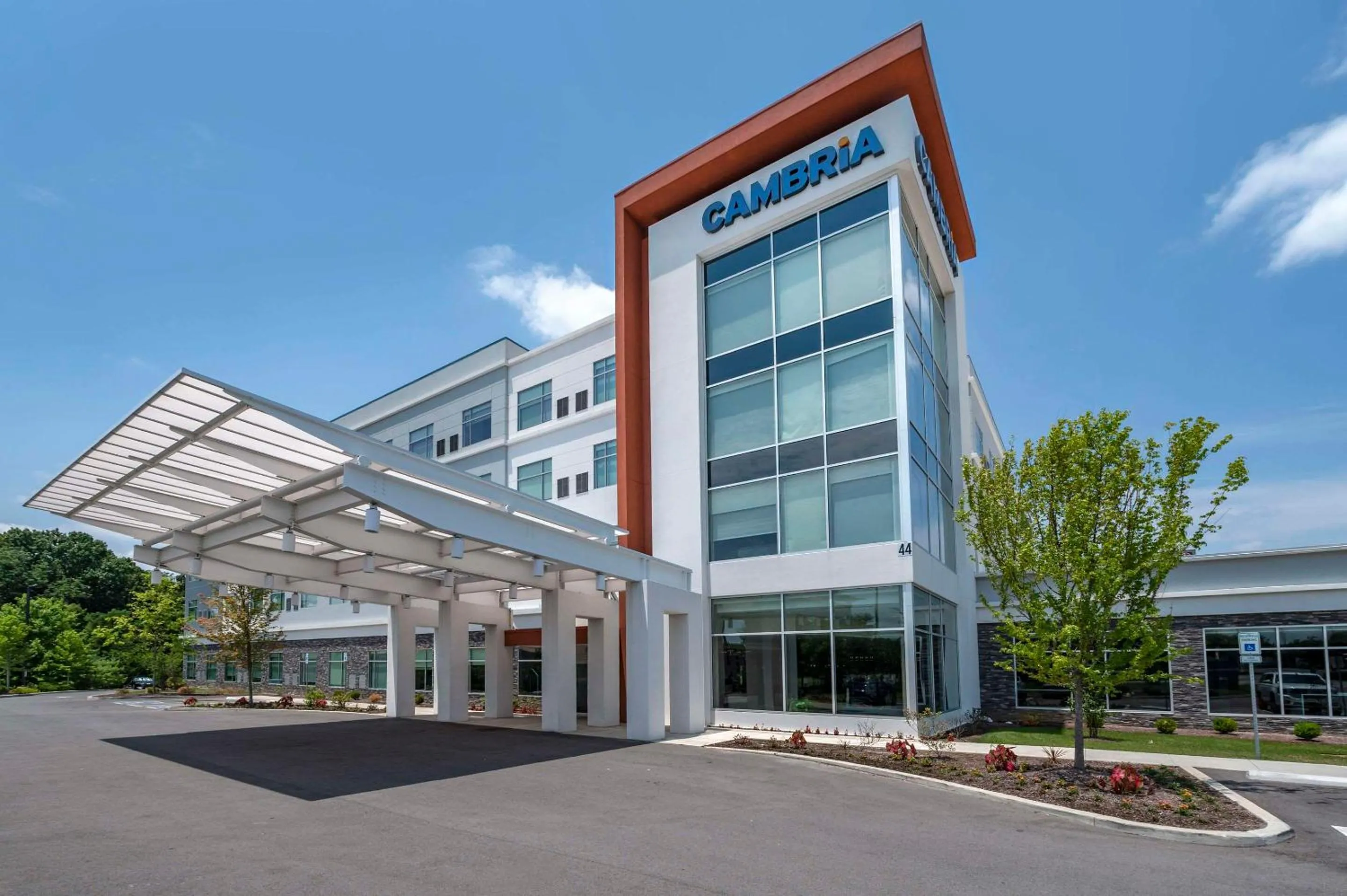 Property building in Cambria Hotel Nashville Airport