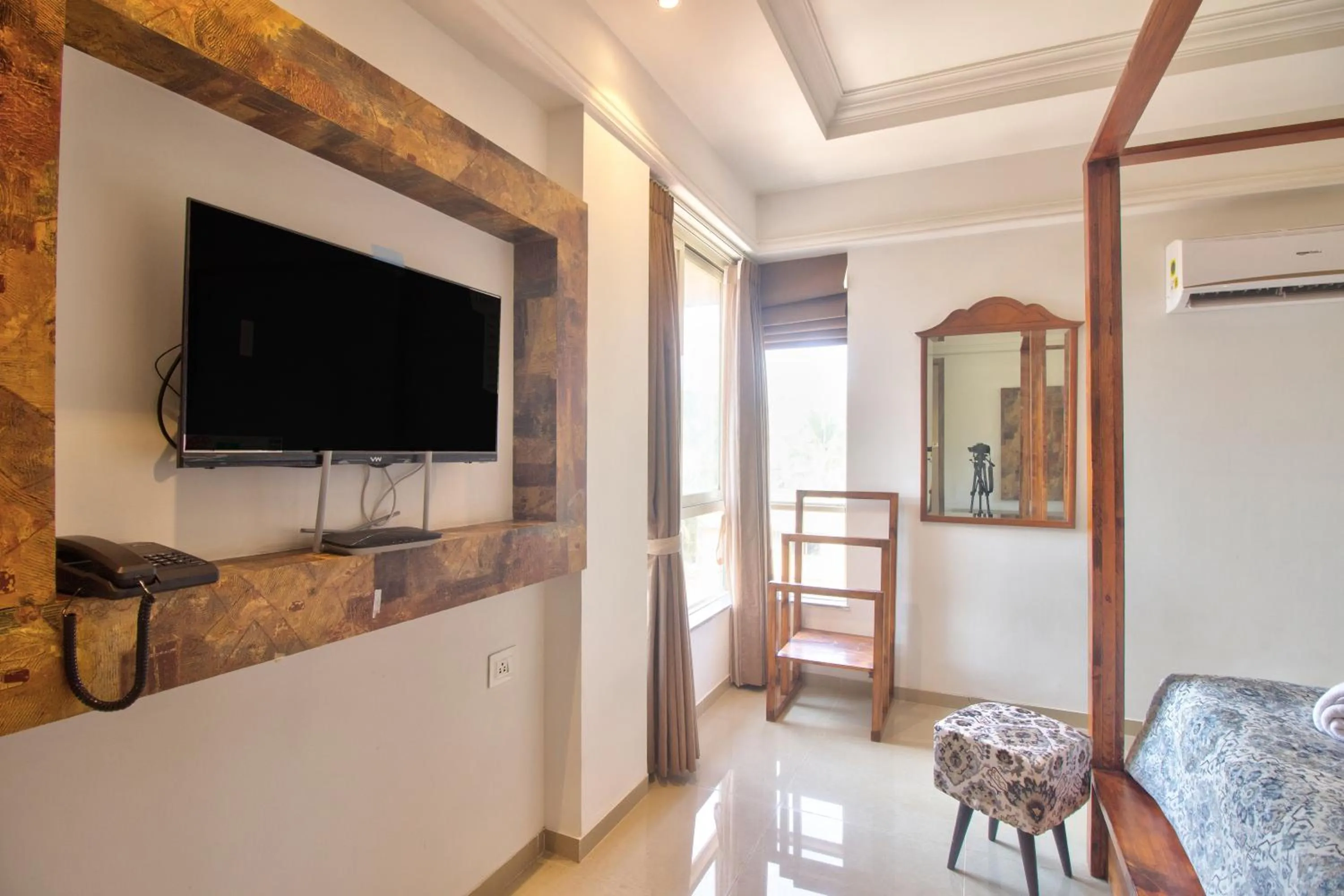 Photo of the whole room in Hotel Sea Sapphire ,Calangute