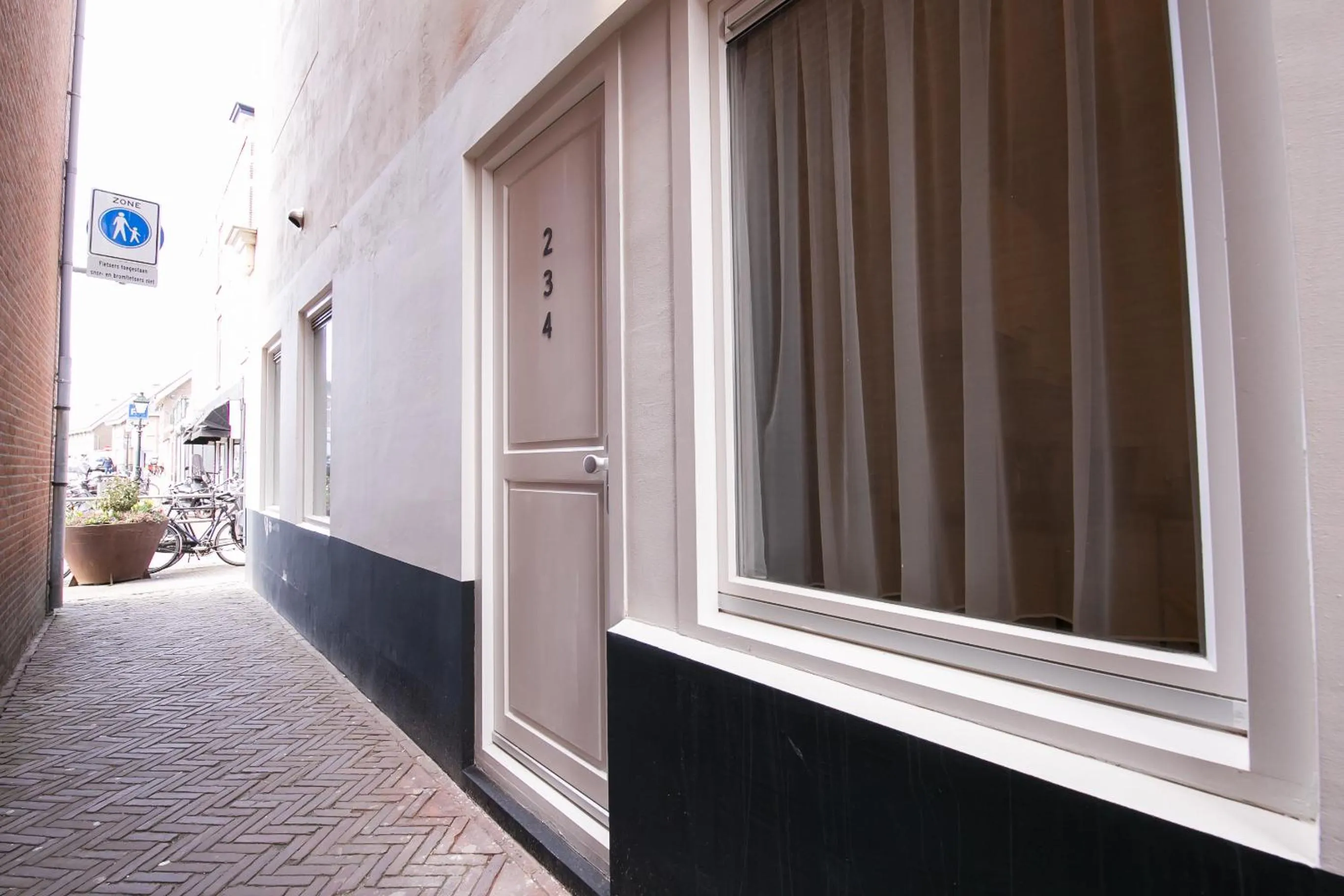 Property building in Four Star Apartments - Keizerstraat