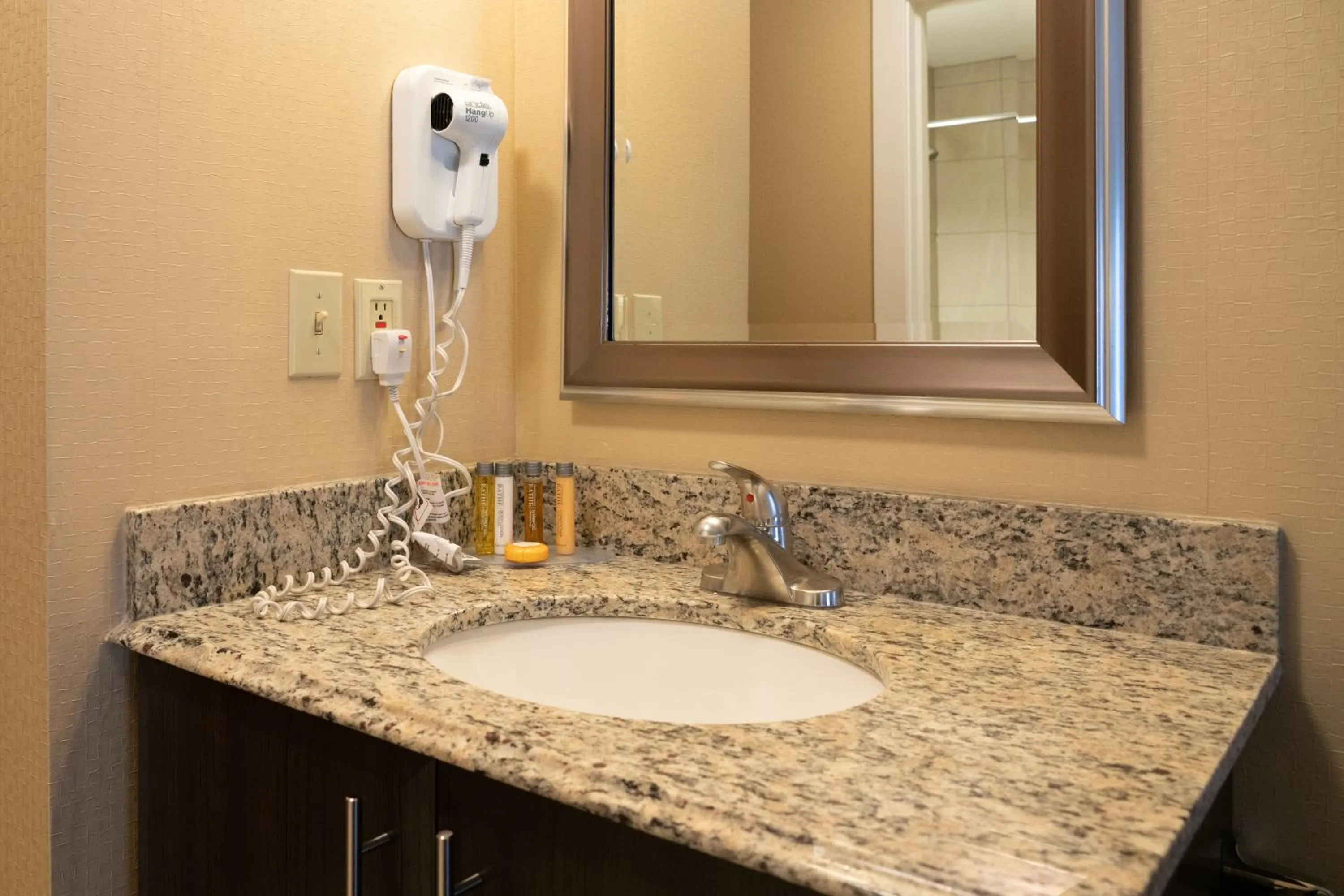 Bathroom in Irwin's Mountain Inn