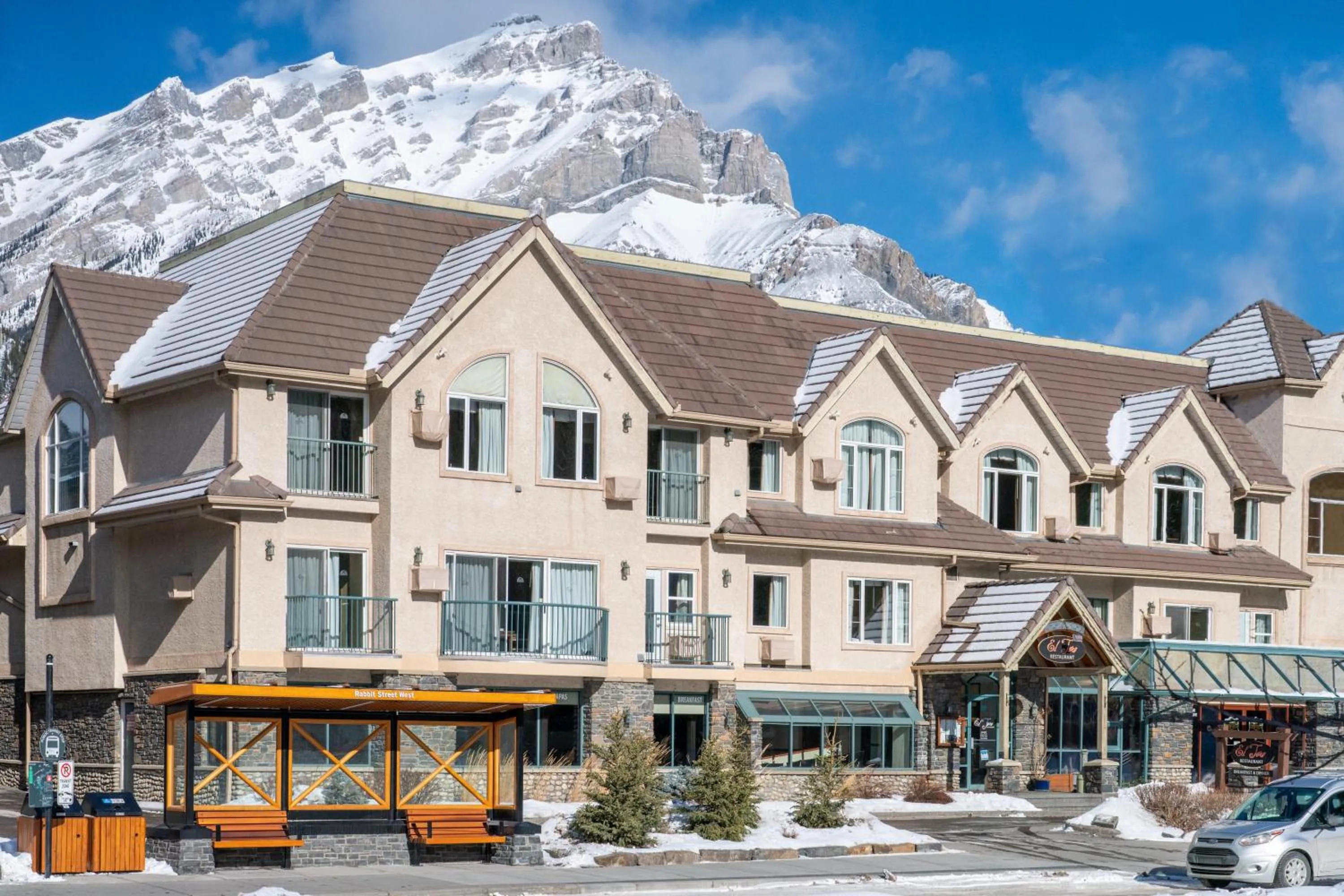 Property building in Irwin's Mountain Inn