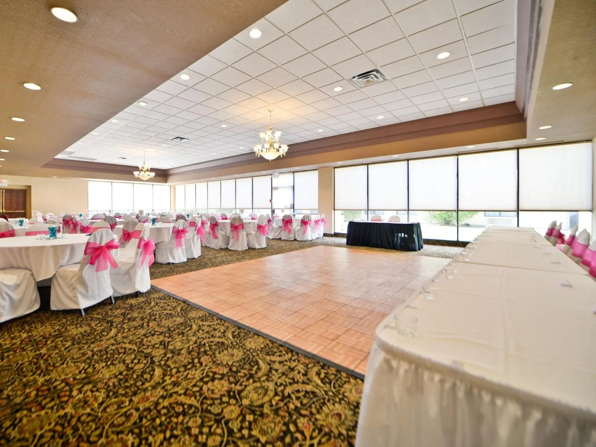 Banquet/Function facilities in Ramada by Wyndham Plymouth Hotel & Conference Center