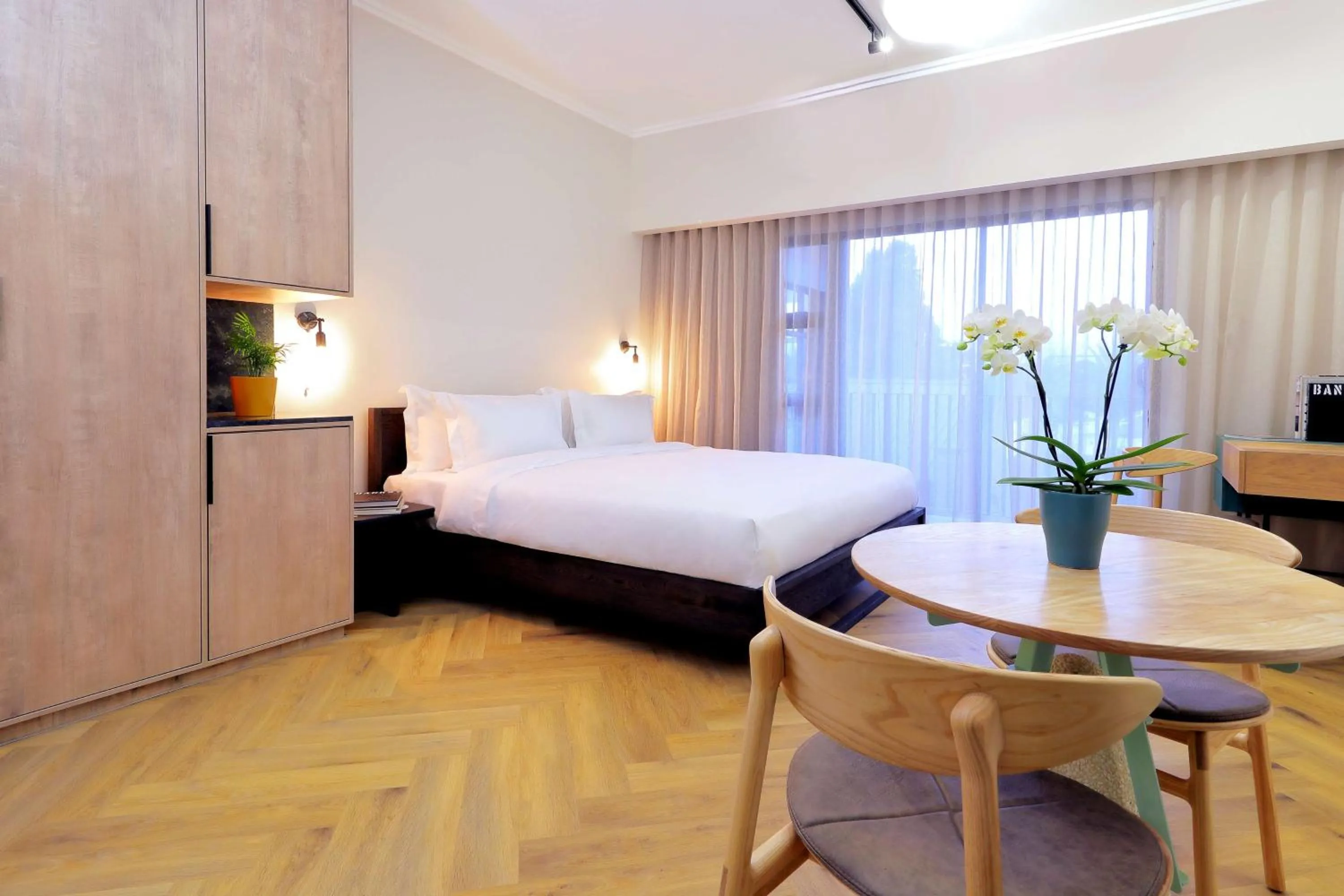 Photo of the whole room, Bed in Hyatt House Johannesburg, Sandton