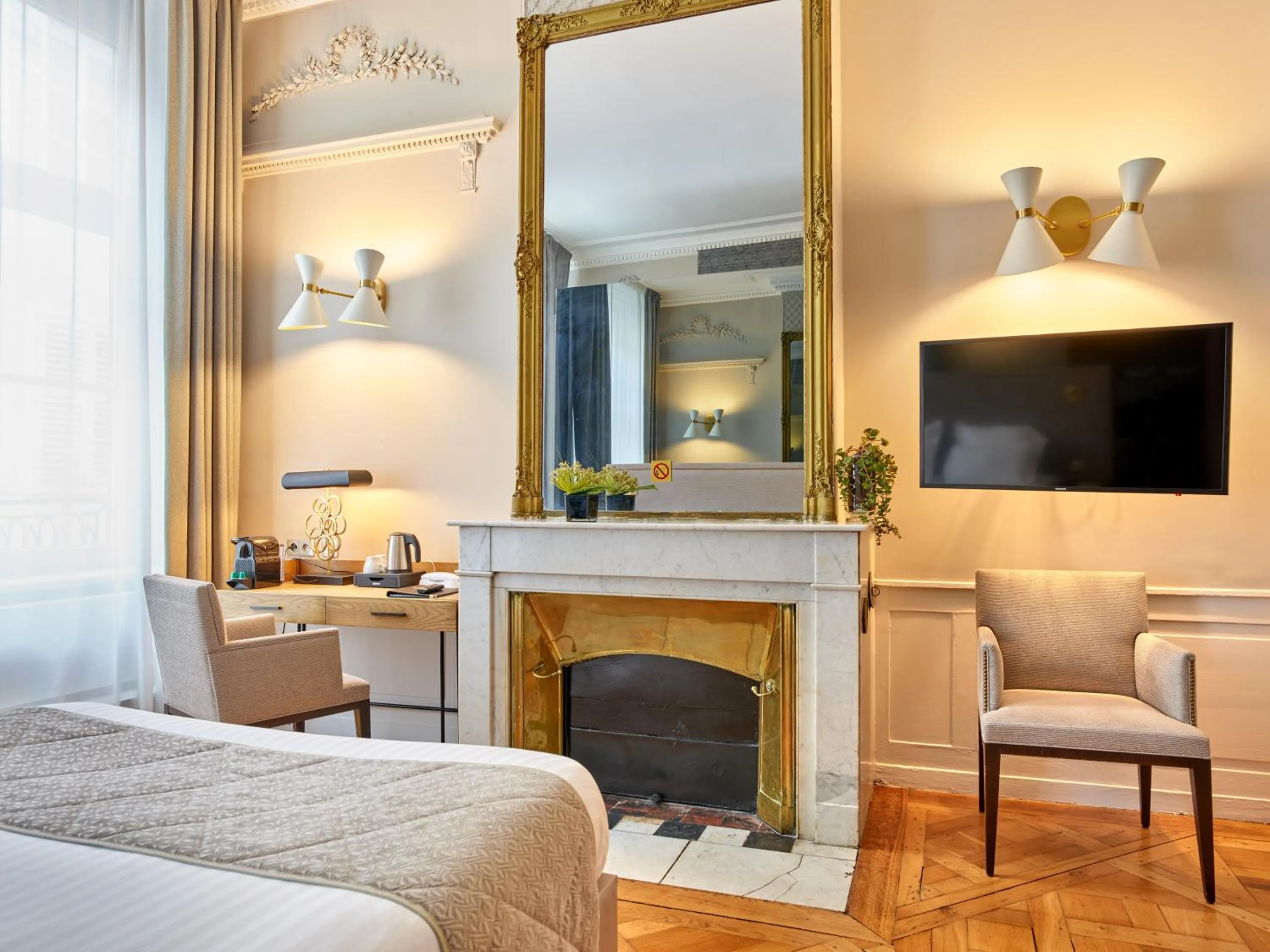 Bedroom in Hotel De Guise Nancy Vieille Ville