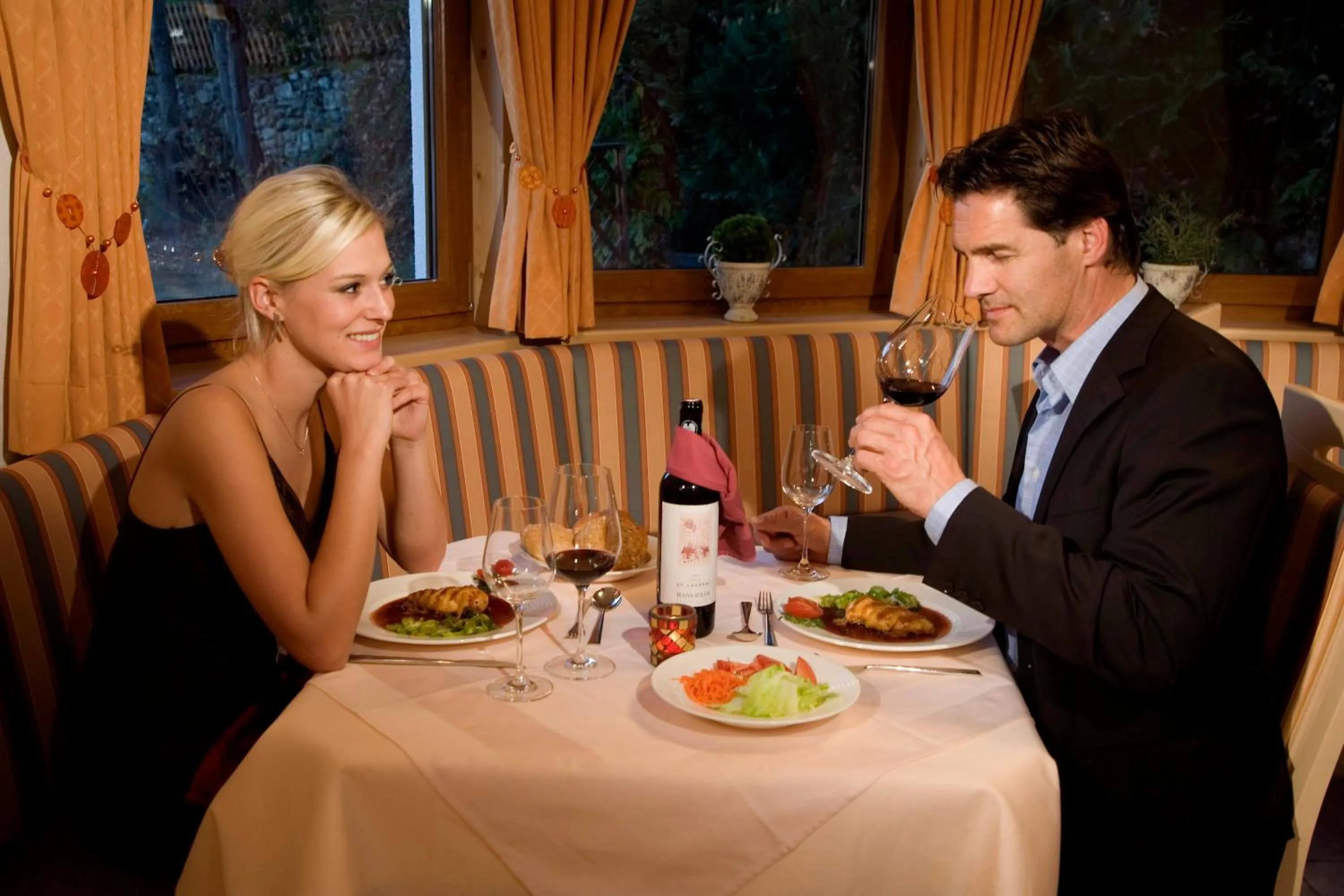 Guests in Hotel Sonne