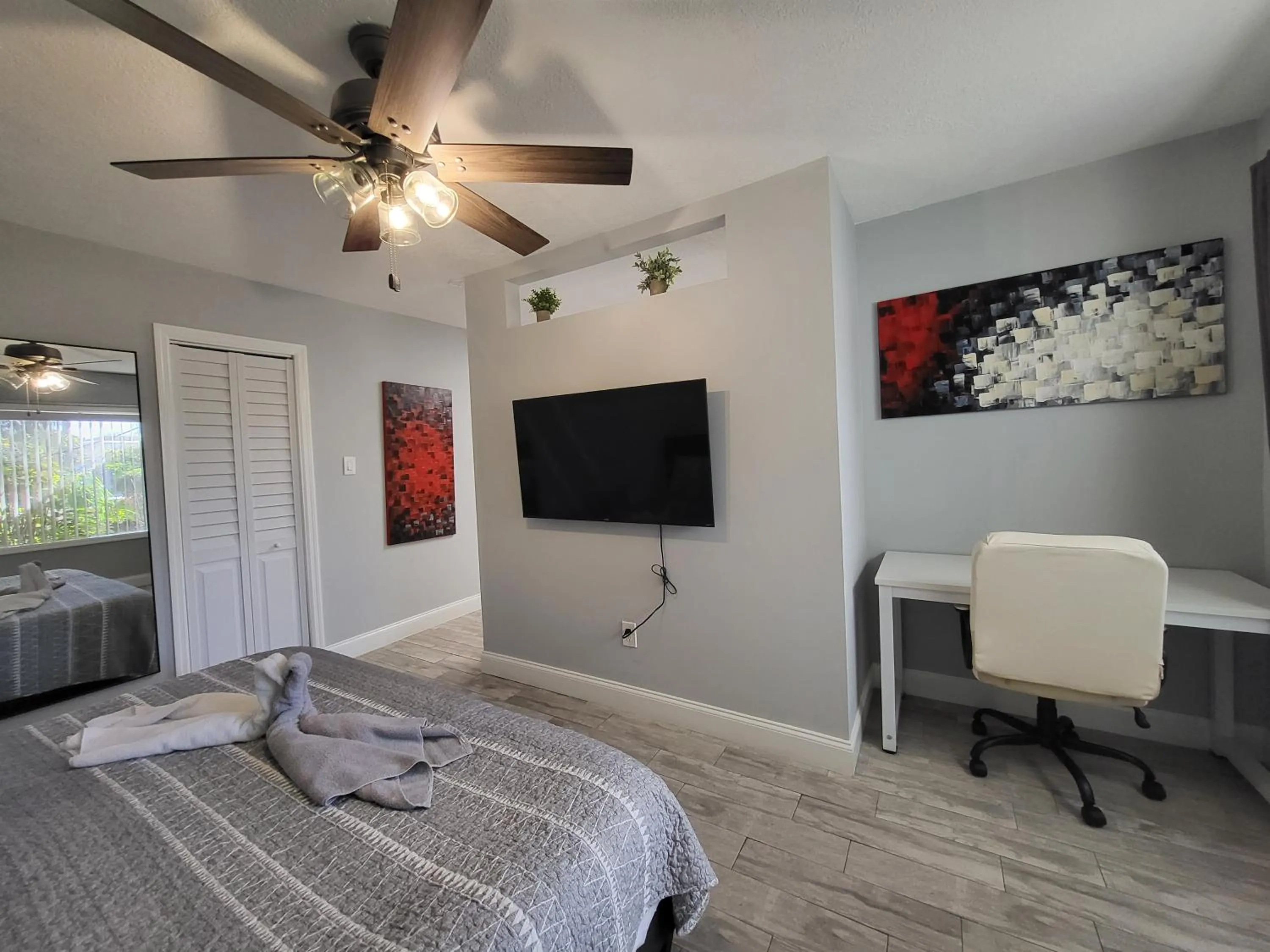 TV and multimedia, Bed in Barefoot mailman motel