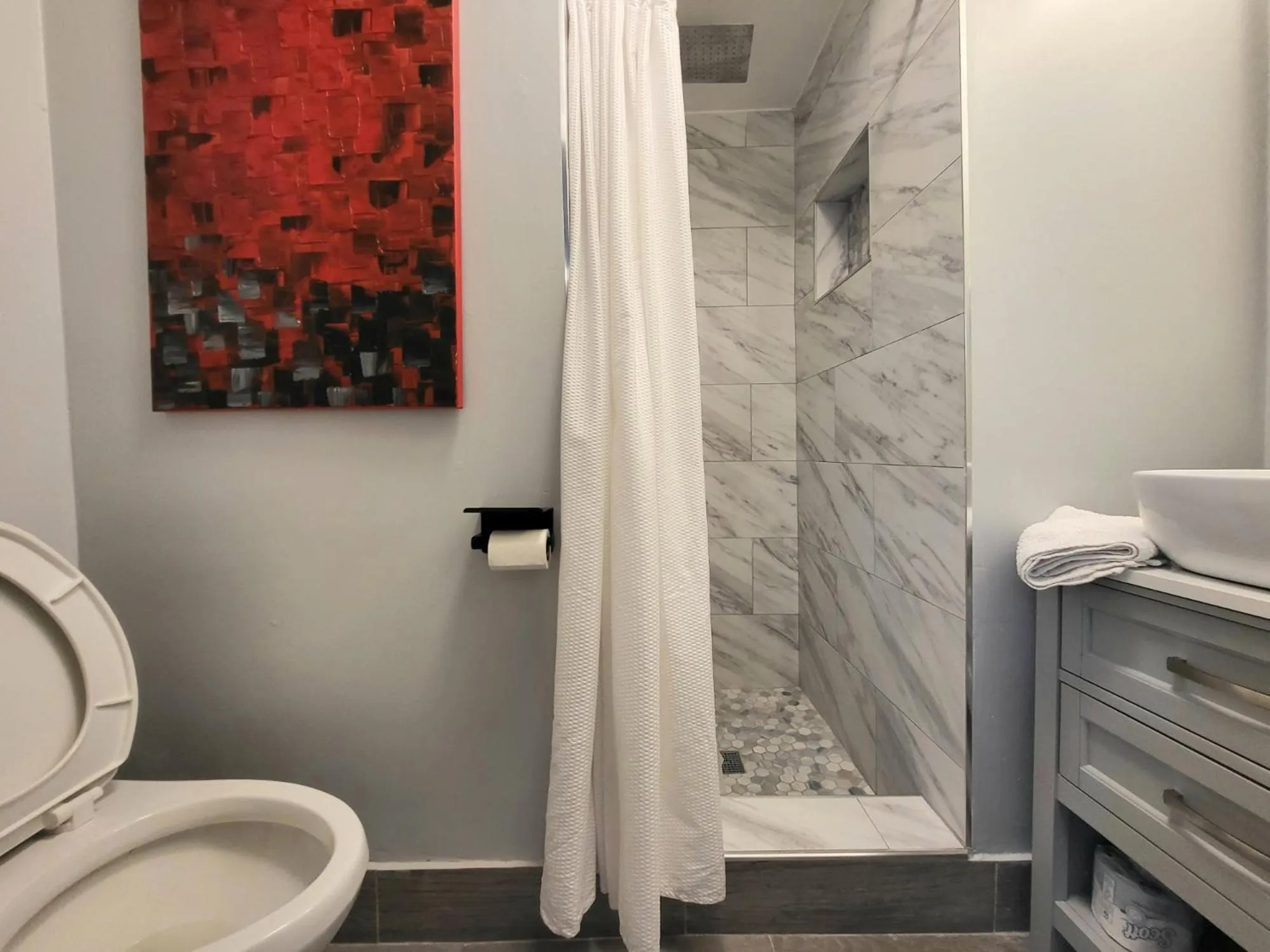 Bathroom in Barefoot mailman motel