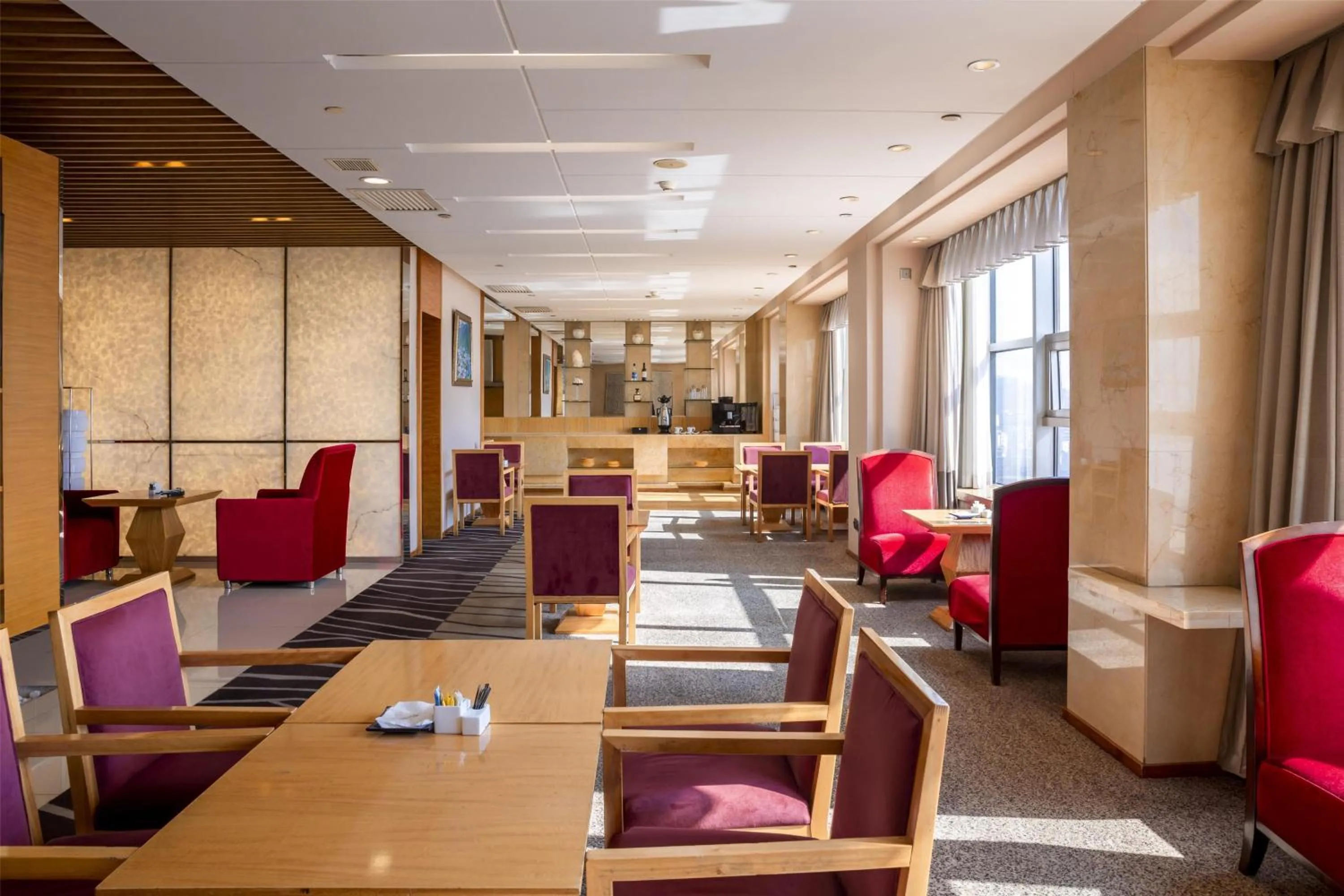 Lounge or bar in Kempinski Hotel Dalian