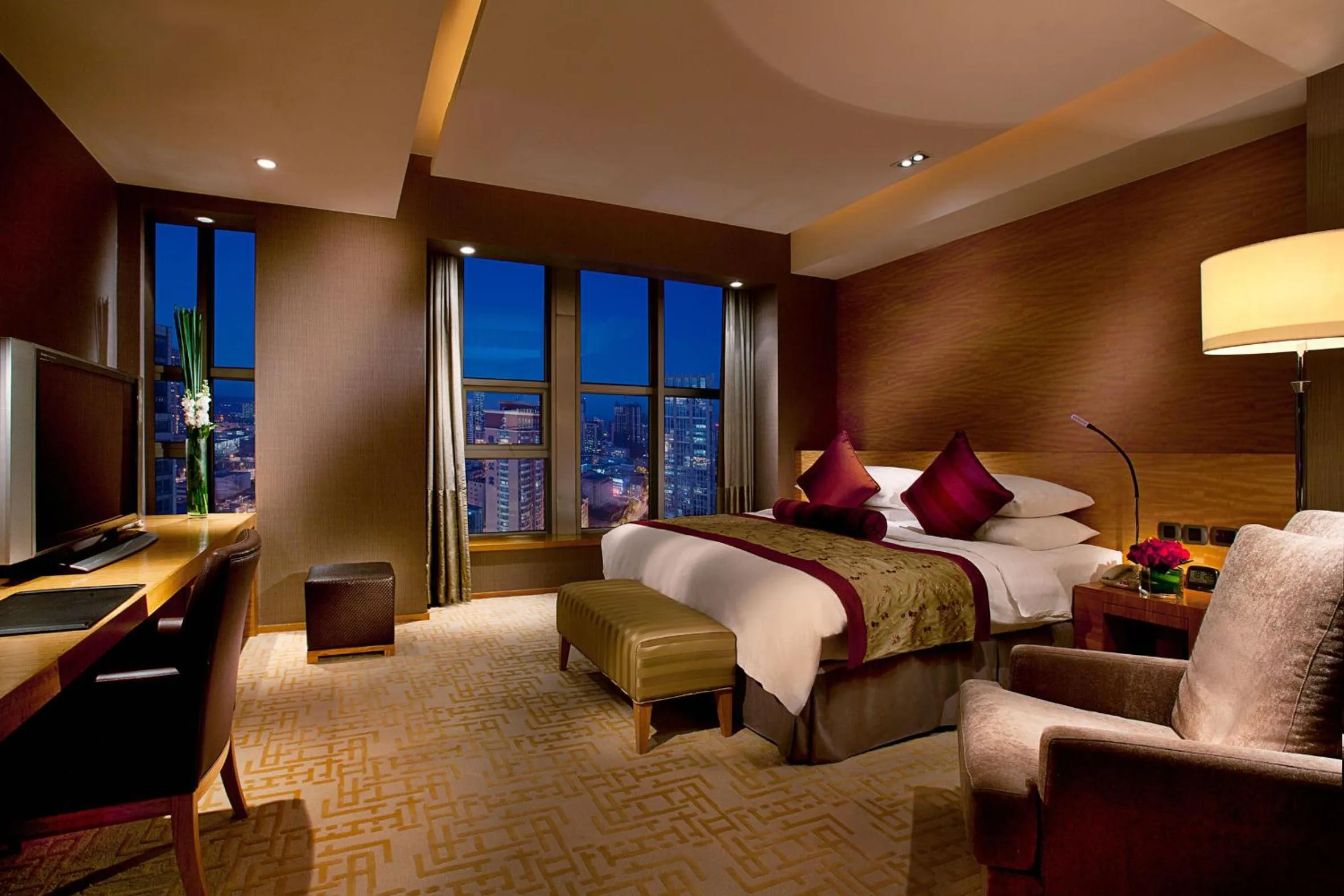 Bedroom, Bed in Kempinski Hotel Dalian