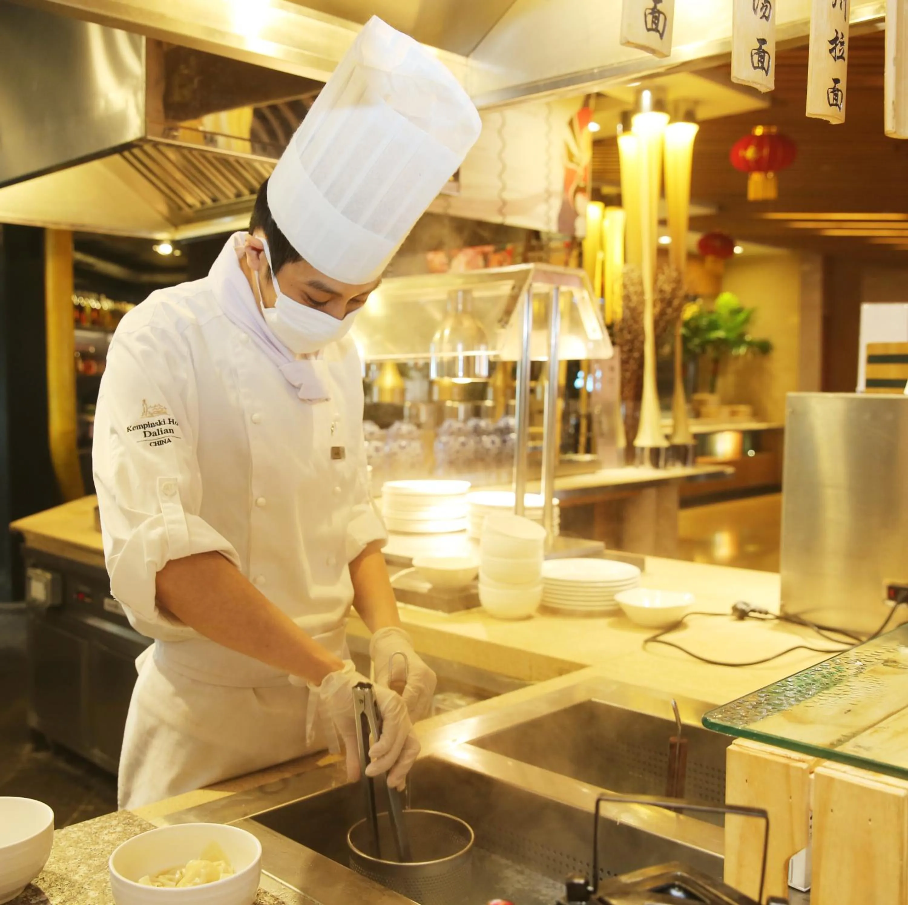 Restaurant/places to eat in Kempinski Hotel Dalian