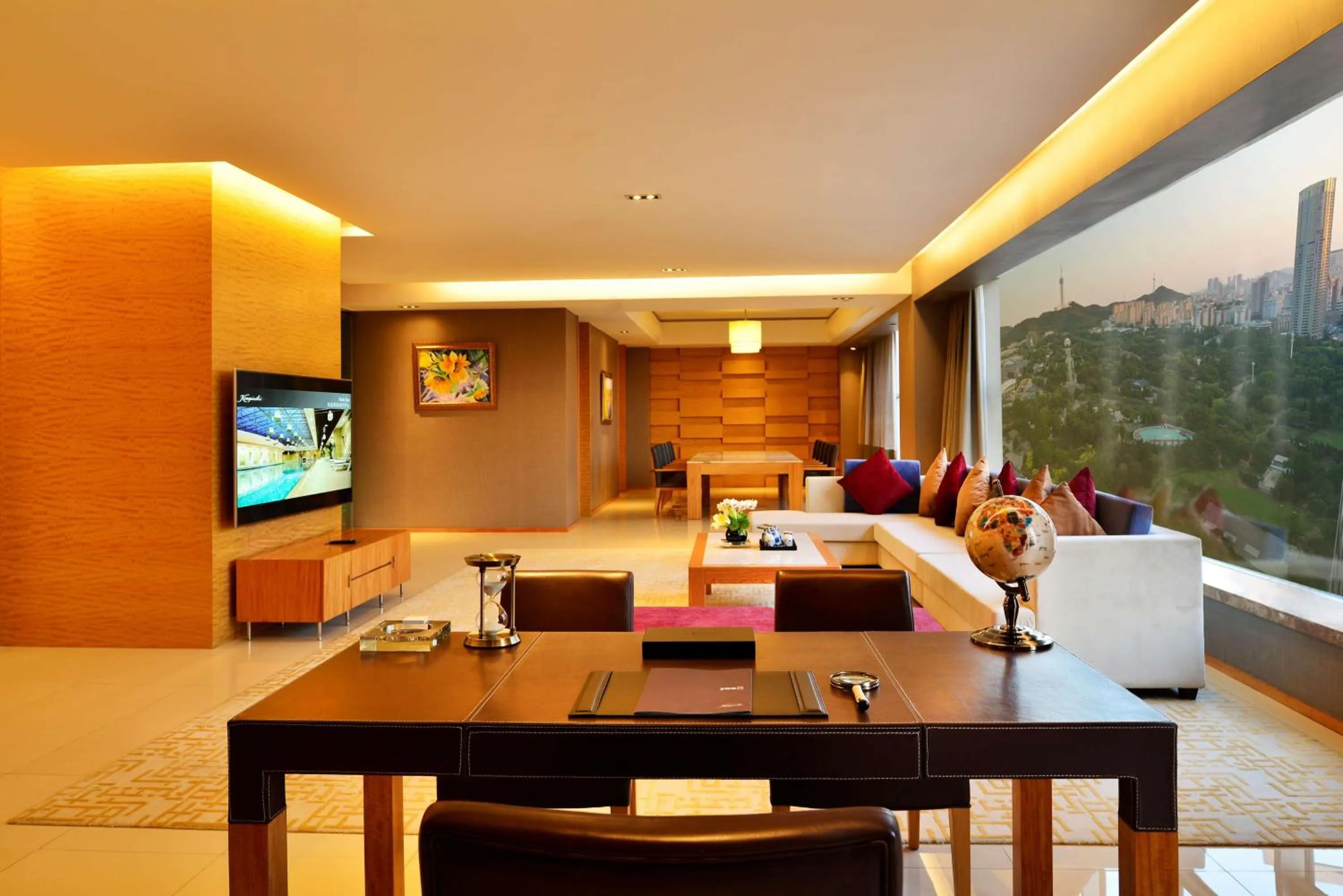 Photo of the whole room, Bed in Kempinski Hotel Dalian