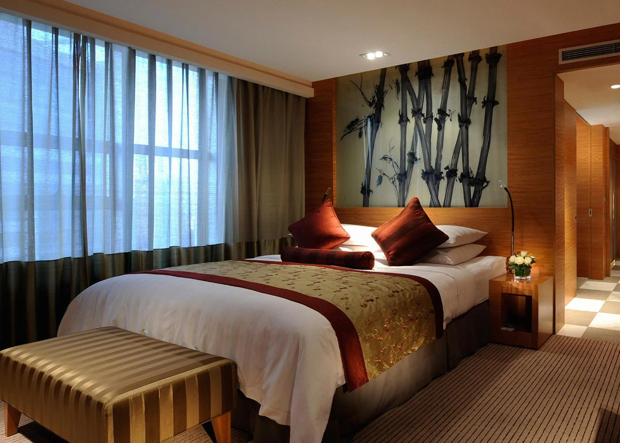 Bed in Kempinski Hotel Dalian