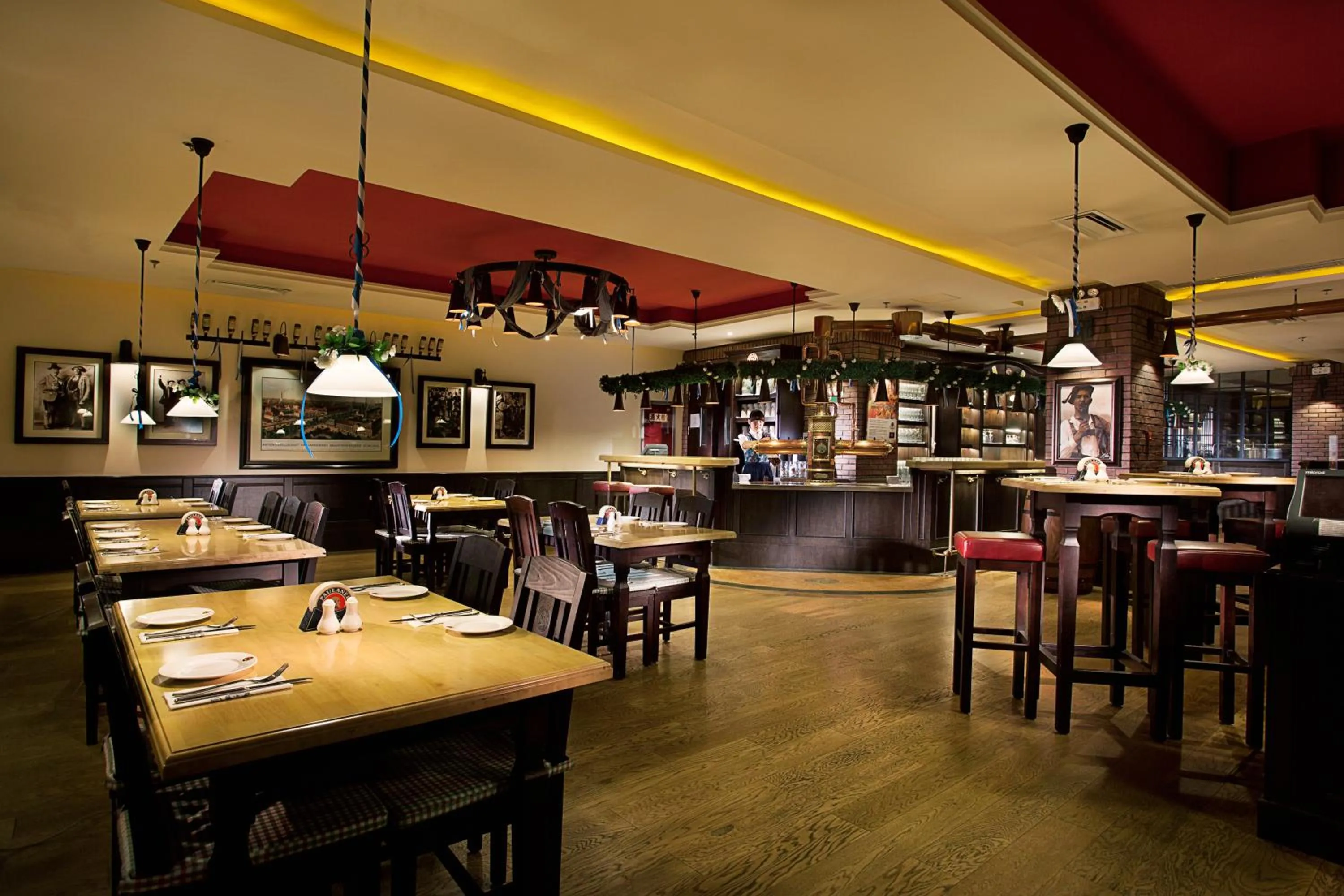 Restaurant/places to eat in Jin Jiang International Hotel Xi'an