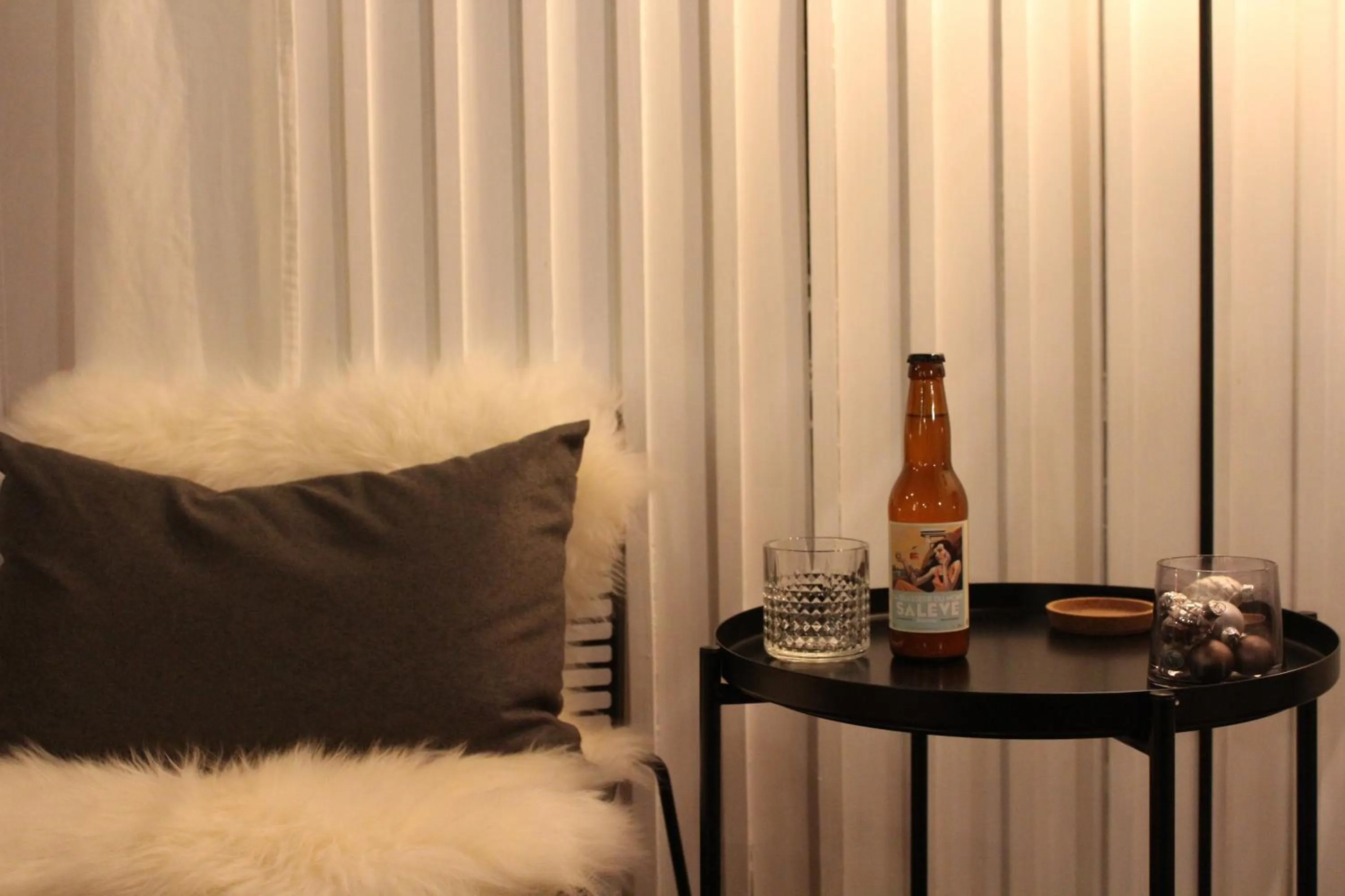 Lounge or bar in Le Roitelet