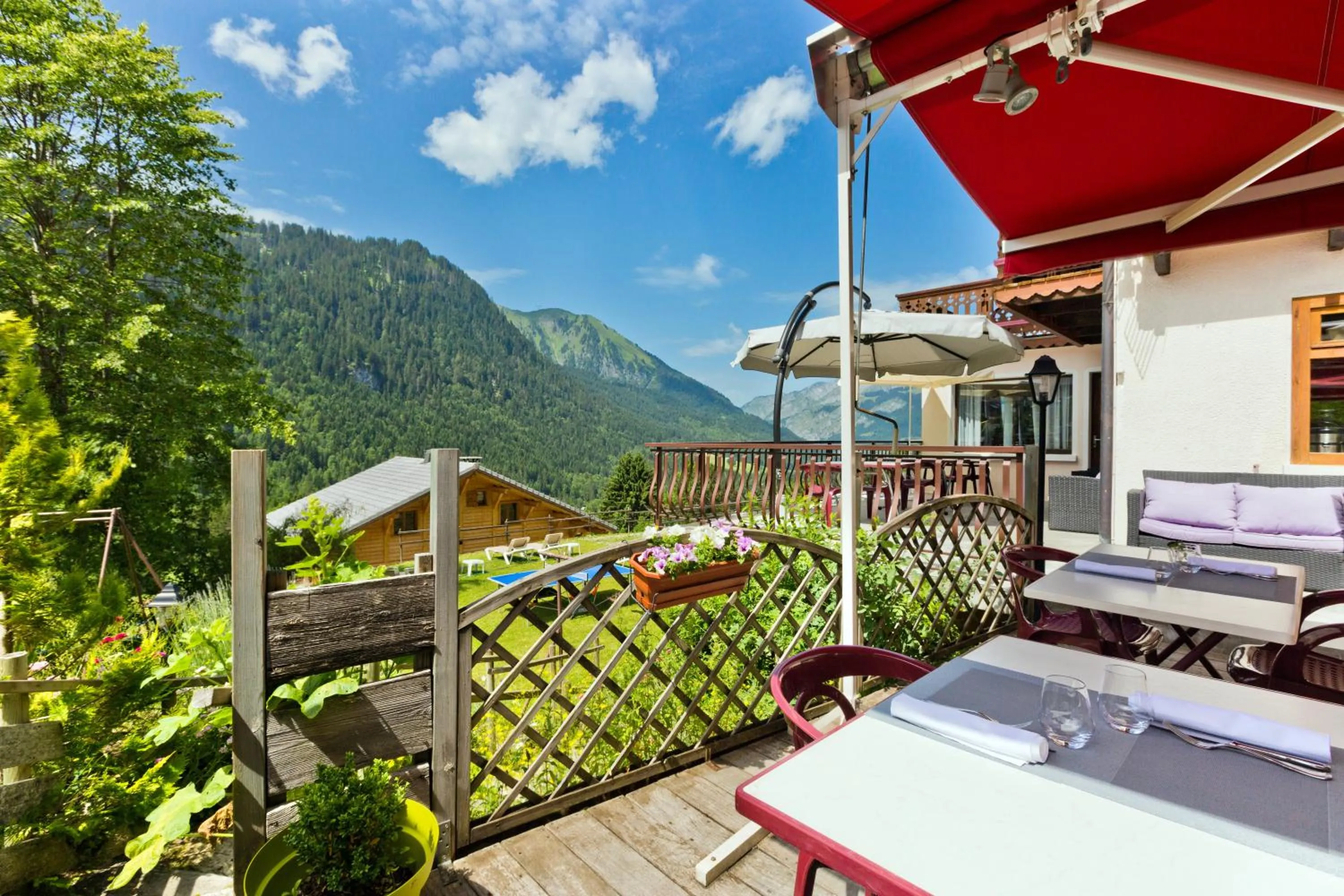 Restaurant/places to eat in Le Roitelet