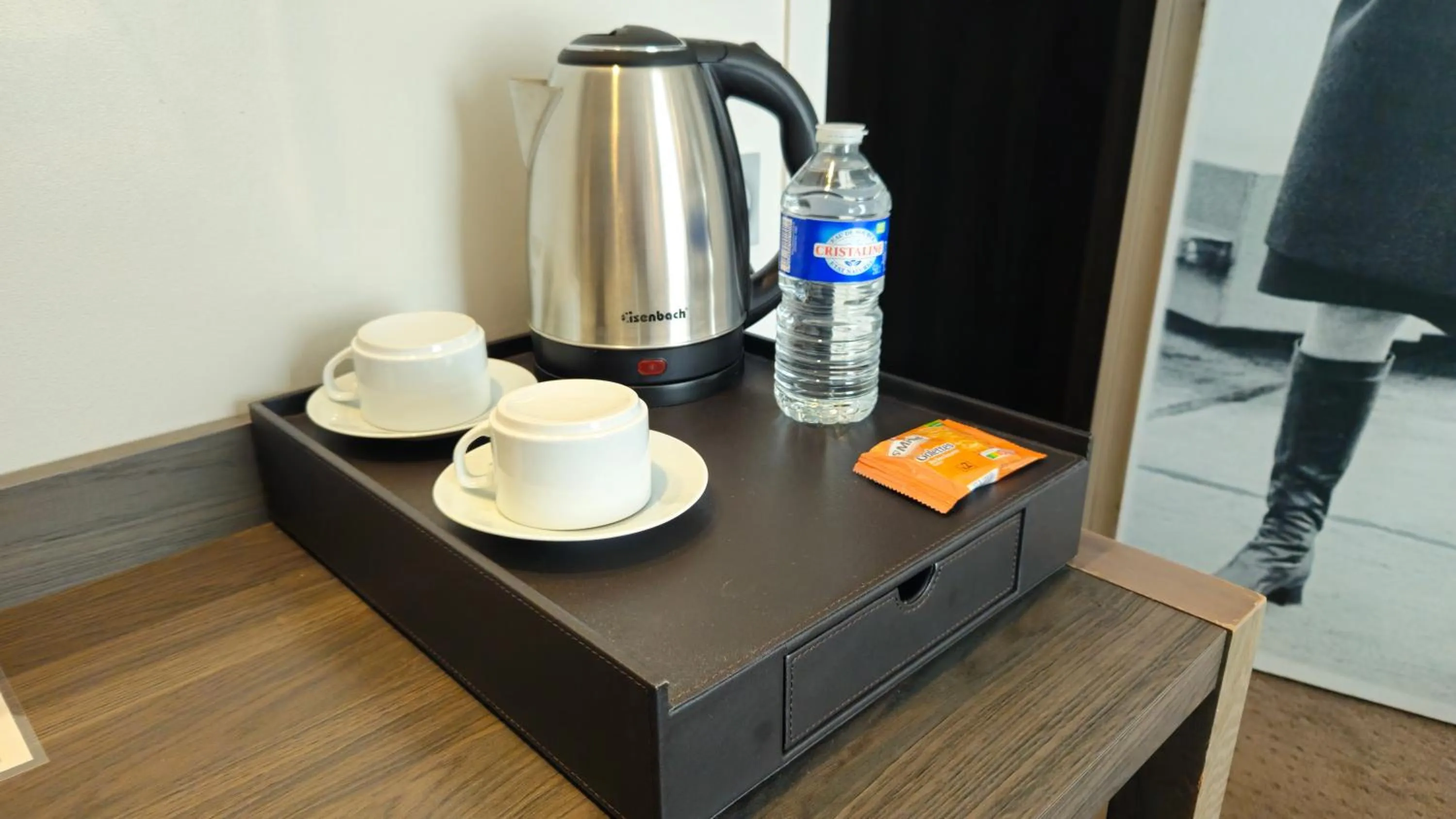 Coffee/tea facilities in Best Western Hotel Acadie Paris Nord Villepinte
