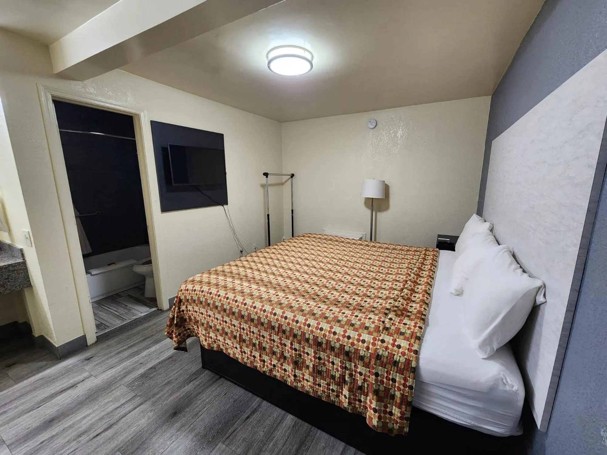 Bed in Green Garden Inn