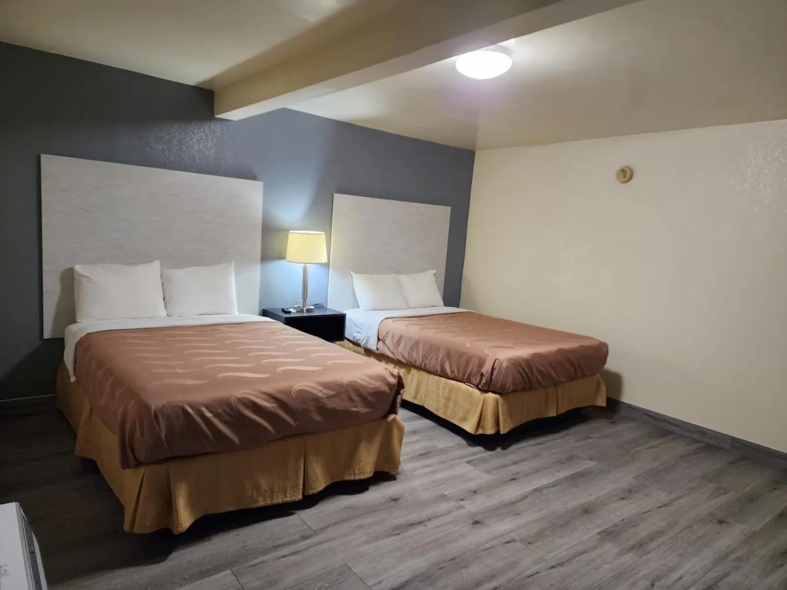 Bed in Green Garden Inn