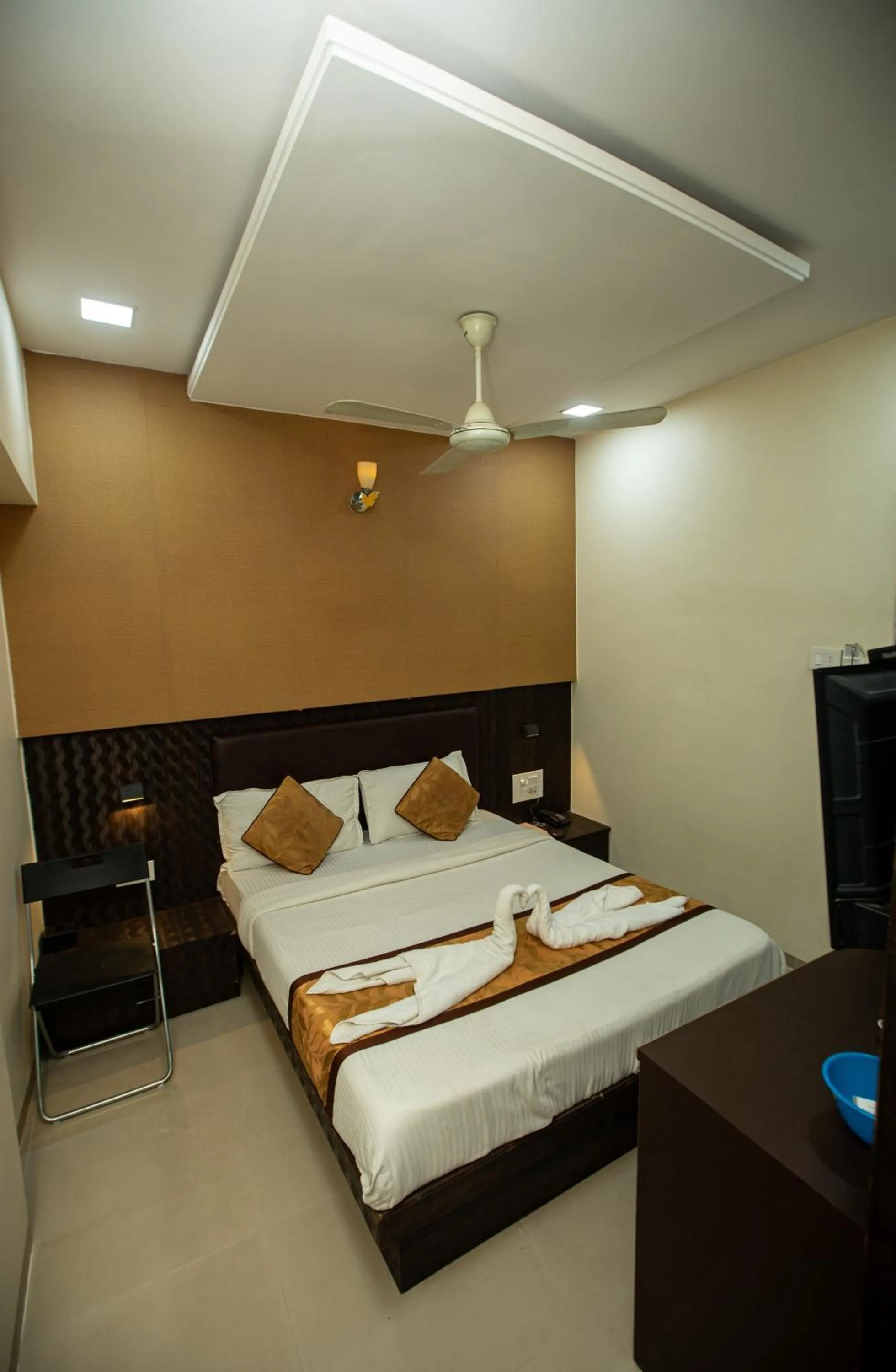 Bedroom in Hotel J D Residency