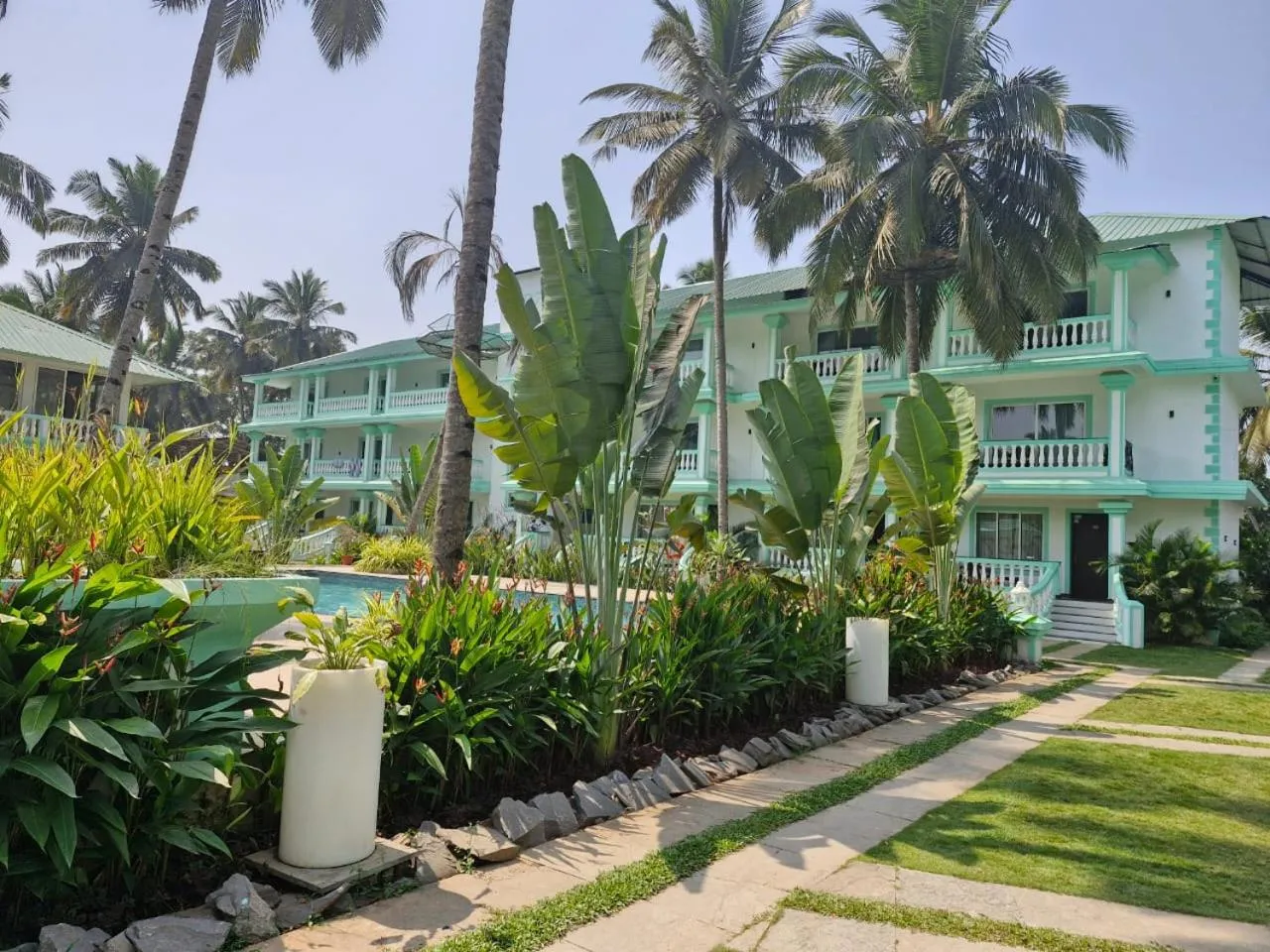 Property building in D7 La Serene