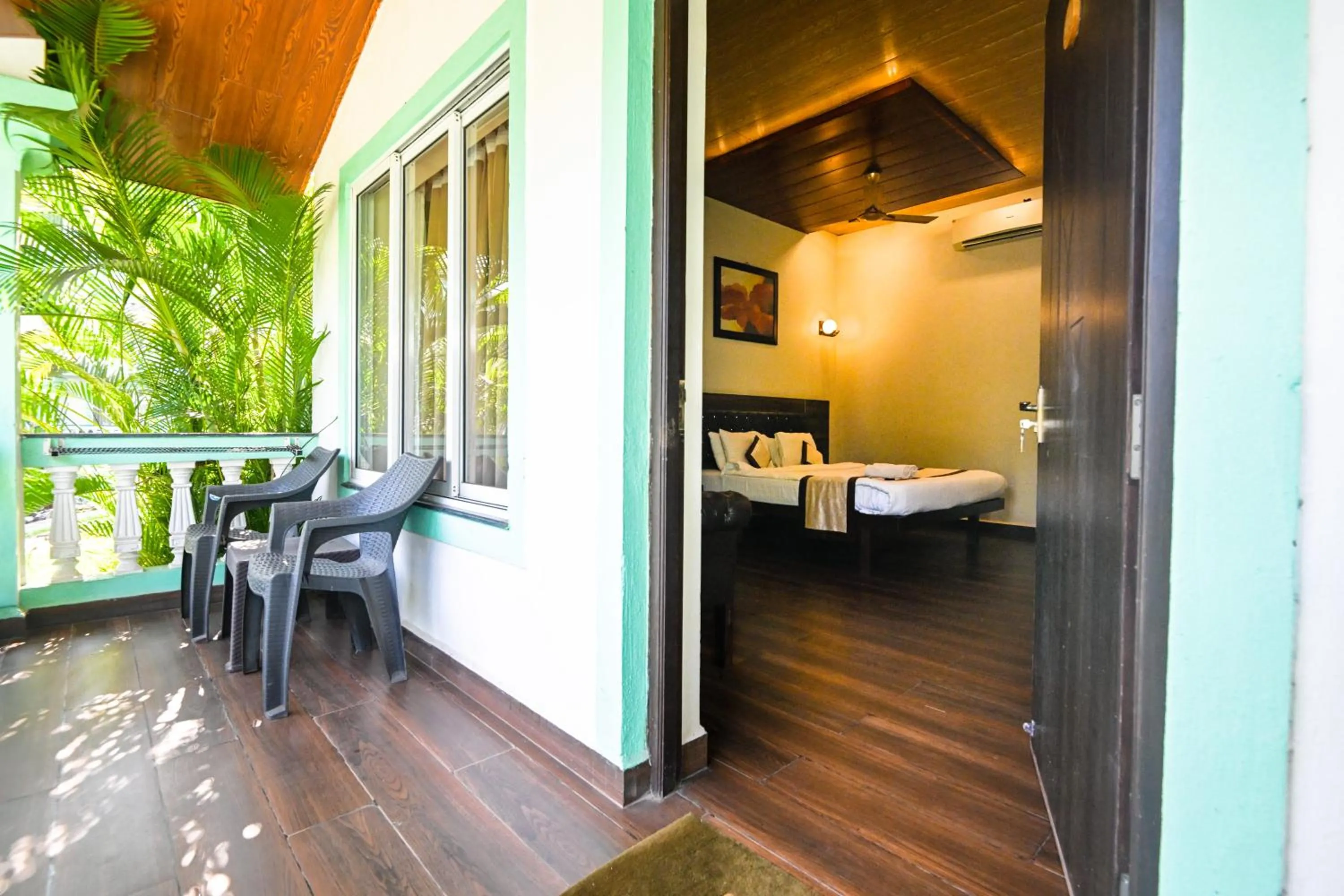 Seating area, Bed in D7 La Serene