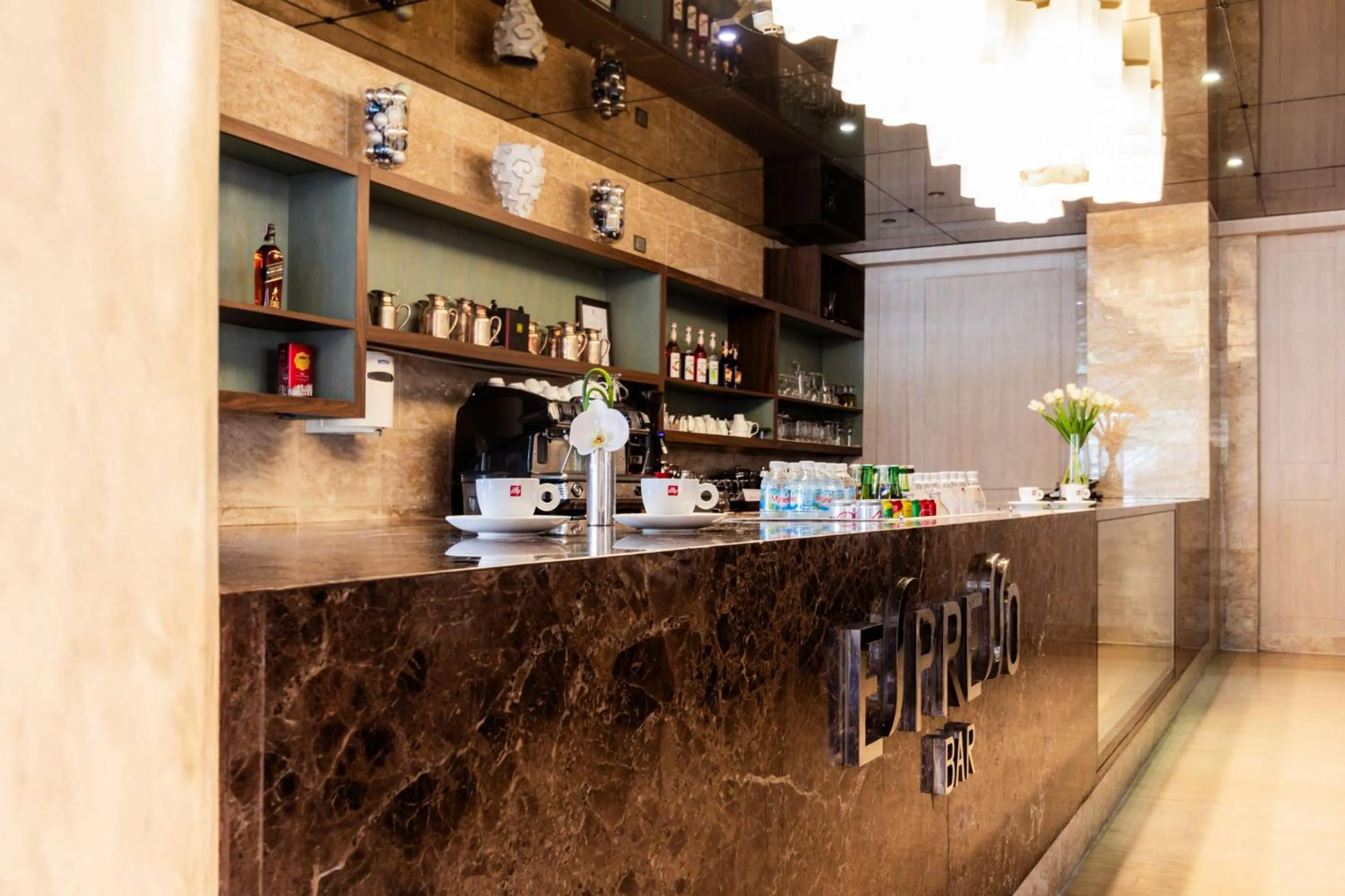 Restaurant/places to eat in The Sanctuary Resort Pattaya, BW Signature Collection