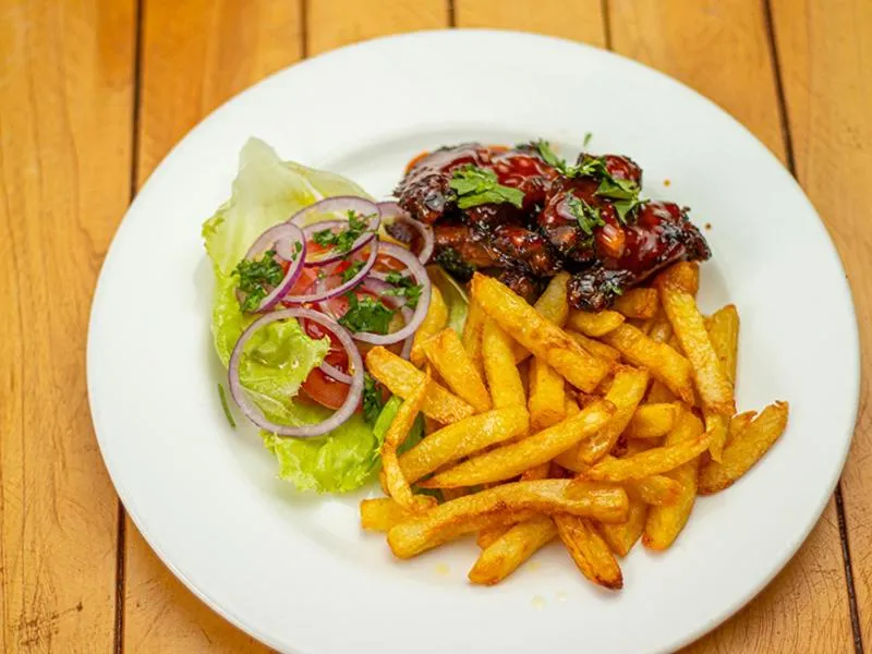 Food and drinks in Qaribu Inn Boutique Hotel Nairobi